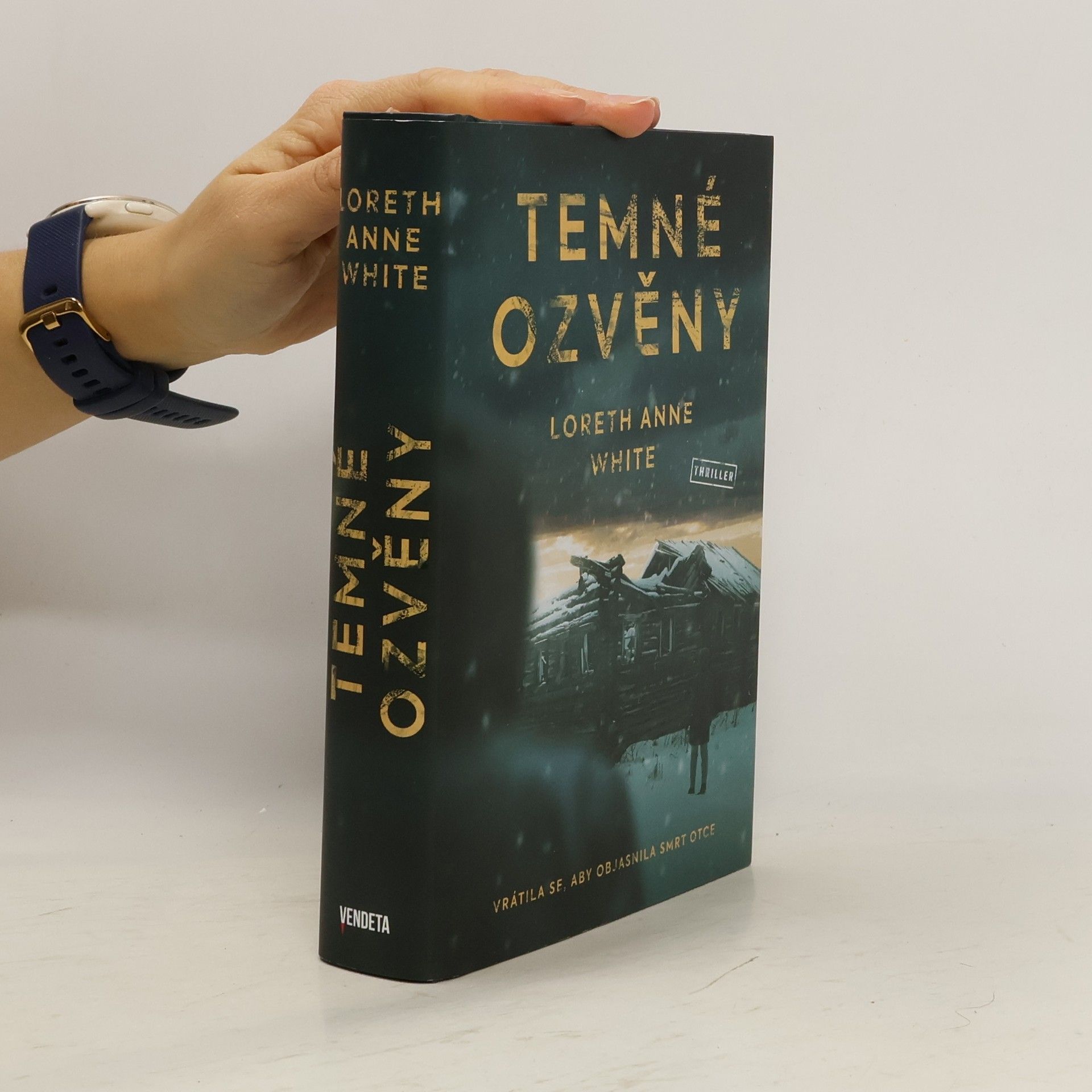 Loreth Anne White Temné ozvěny