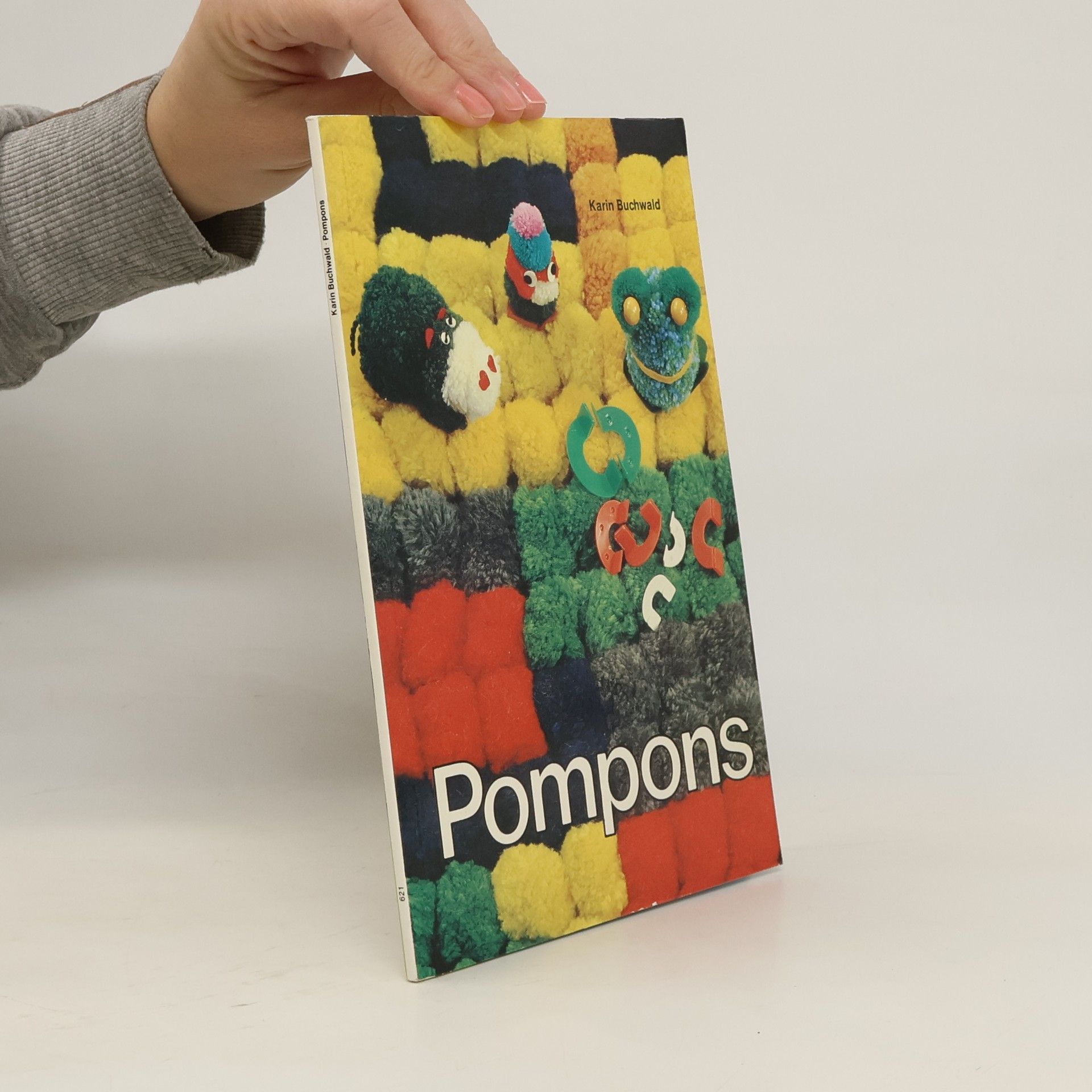 Karin Buchwald Dekorative Arbeiten mit Pompons
