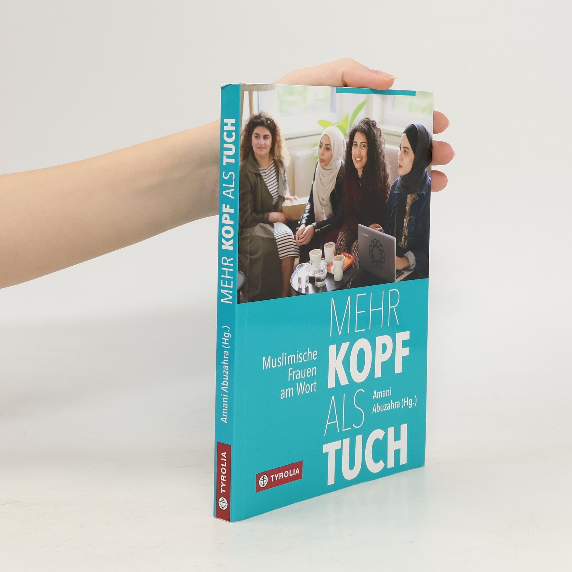 Amani Abuzahra Mehr Kopf als Tuch