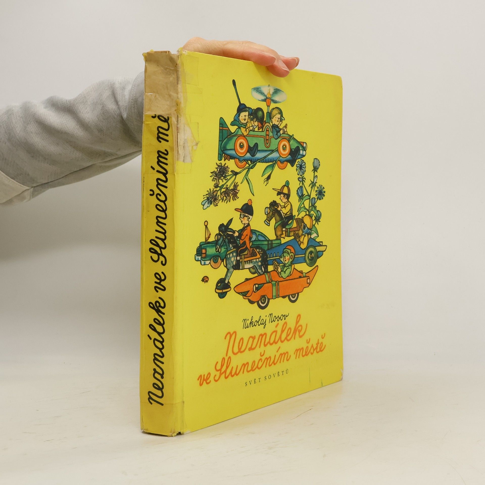 Nikolaj Nosov Neználek ve Slunečním městě