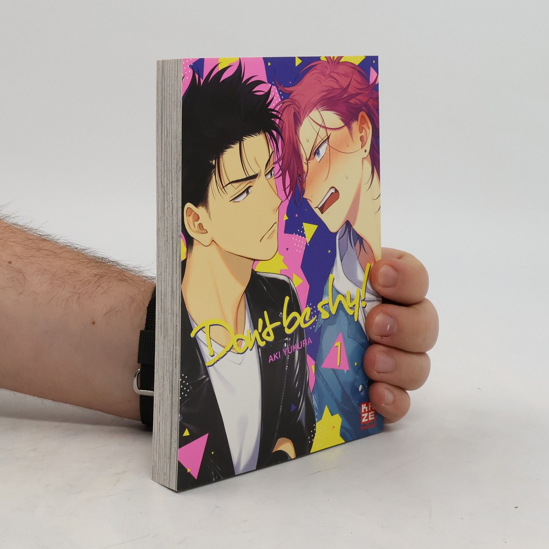 Aki Yūkura Don't be shy! 1