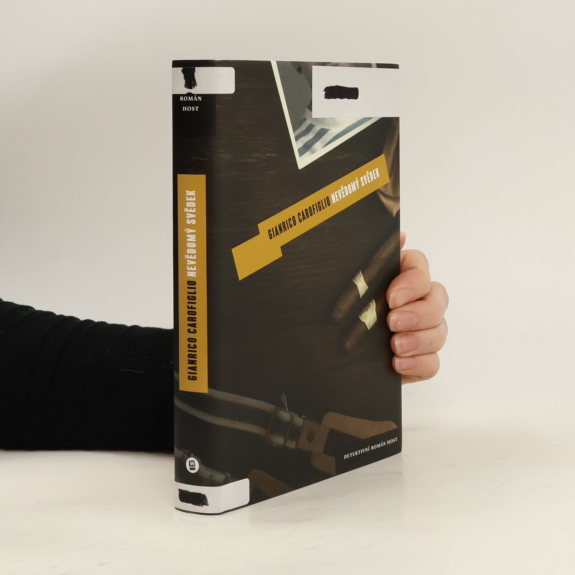 Gianrico Carofiglio Nevědomý svědek