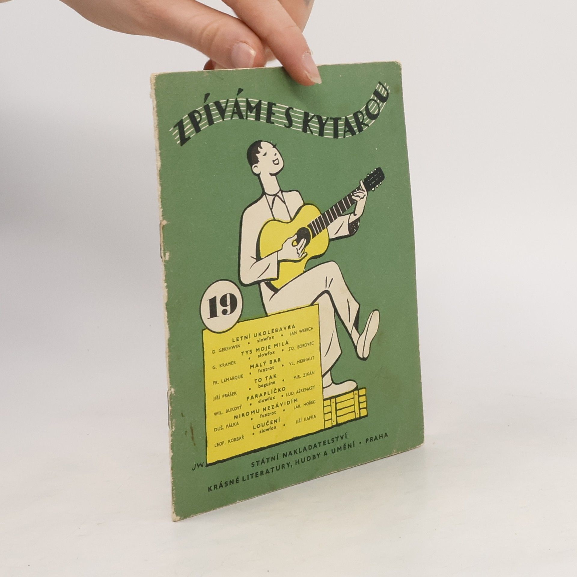 Kolektív autorov Zpíváme s kytarou 19