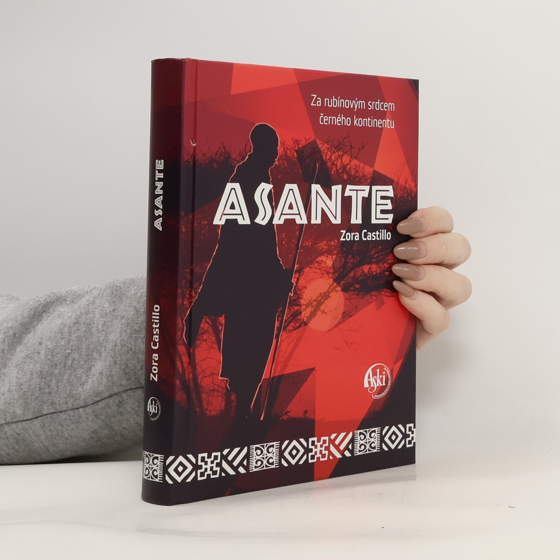 Zora Castillo Asante