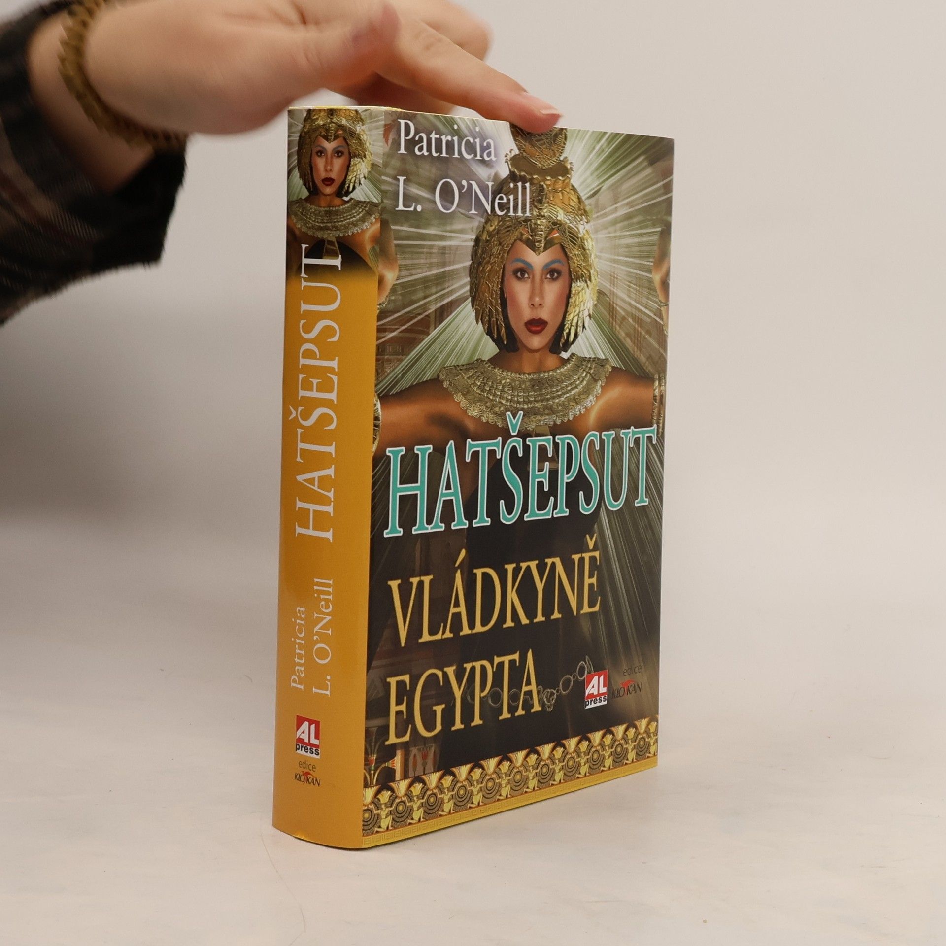 Patricia L. O. Neill Hatšepsut. Vládkyně Egypta