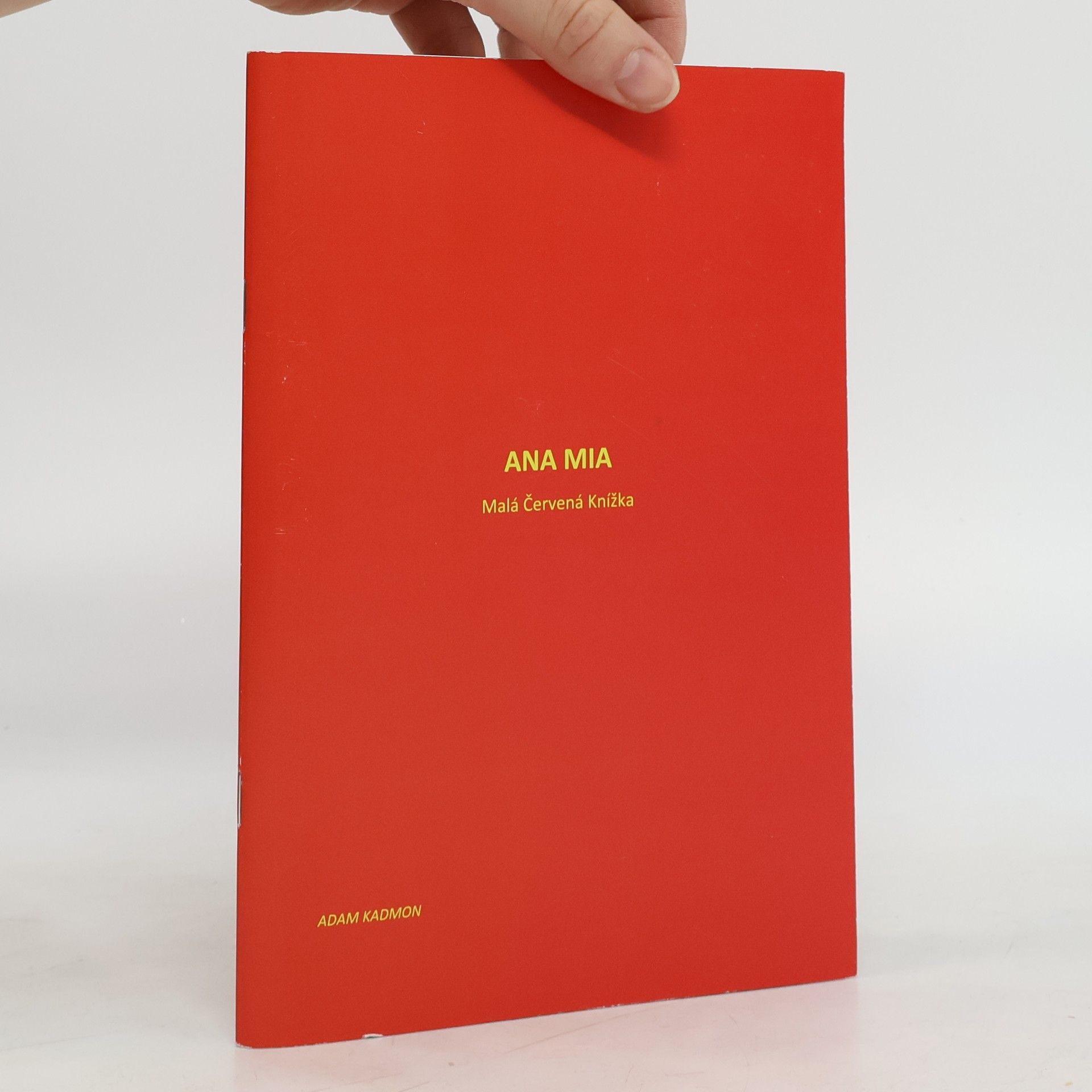 Ana Mia: Malá Červená Knížka