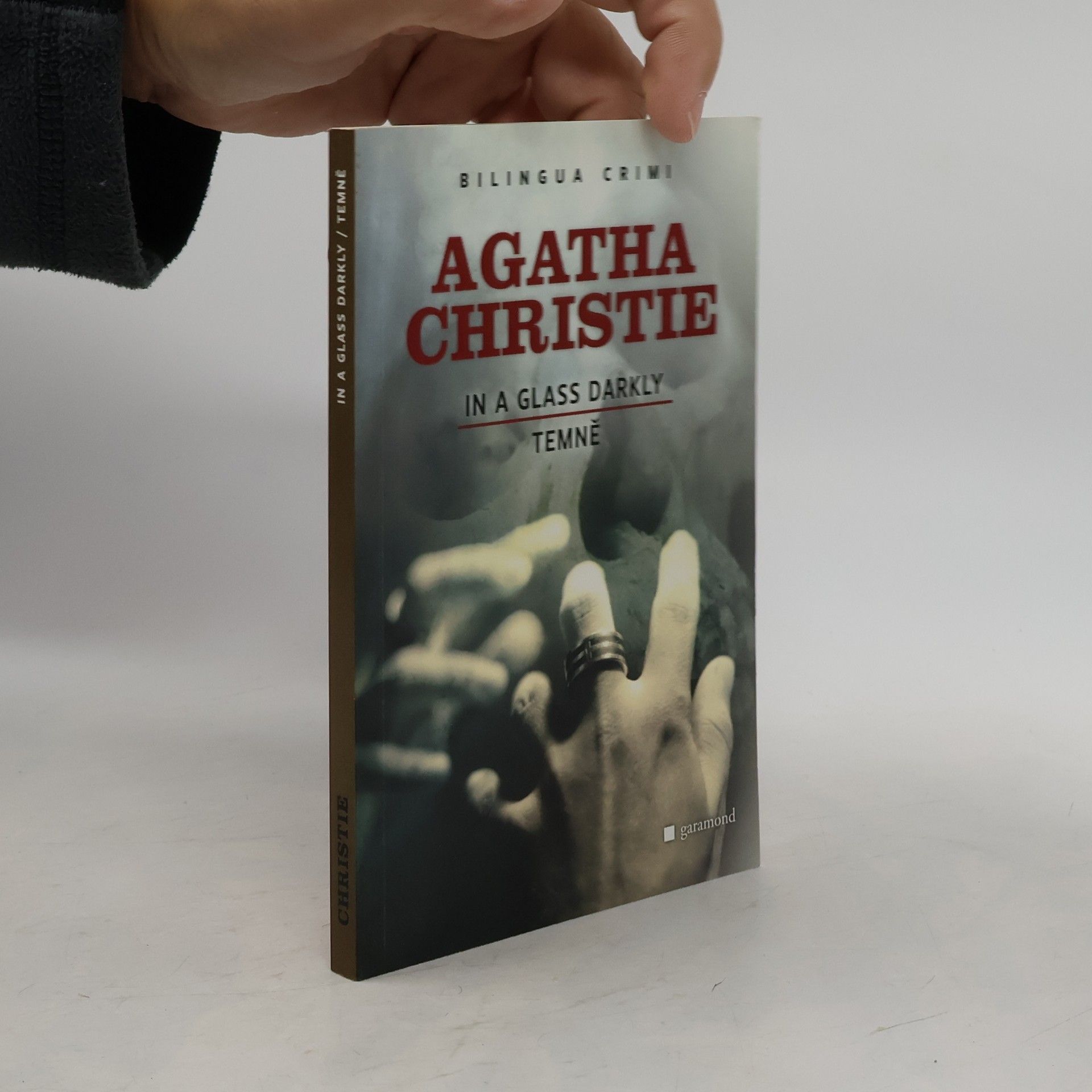 Agatha Christie In a Glass Darkly. Temně