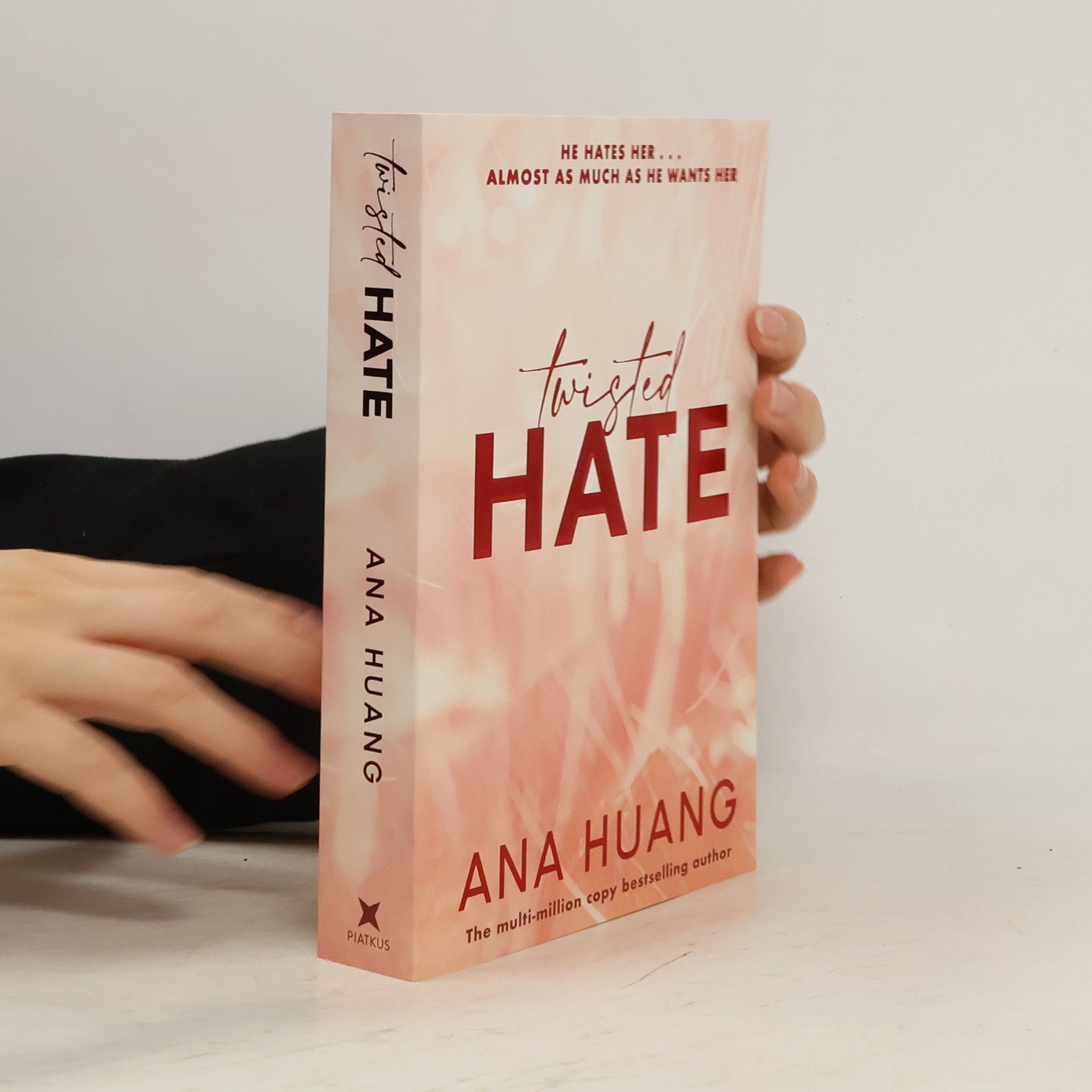 Ana Huang Twisted hate. Twisted book three