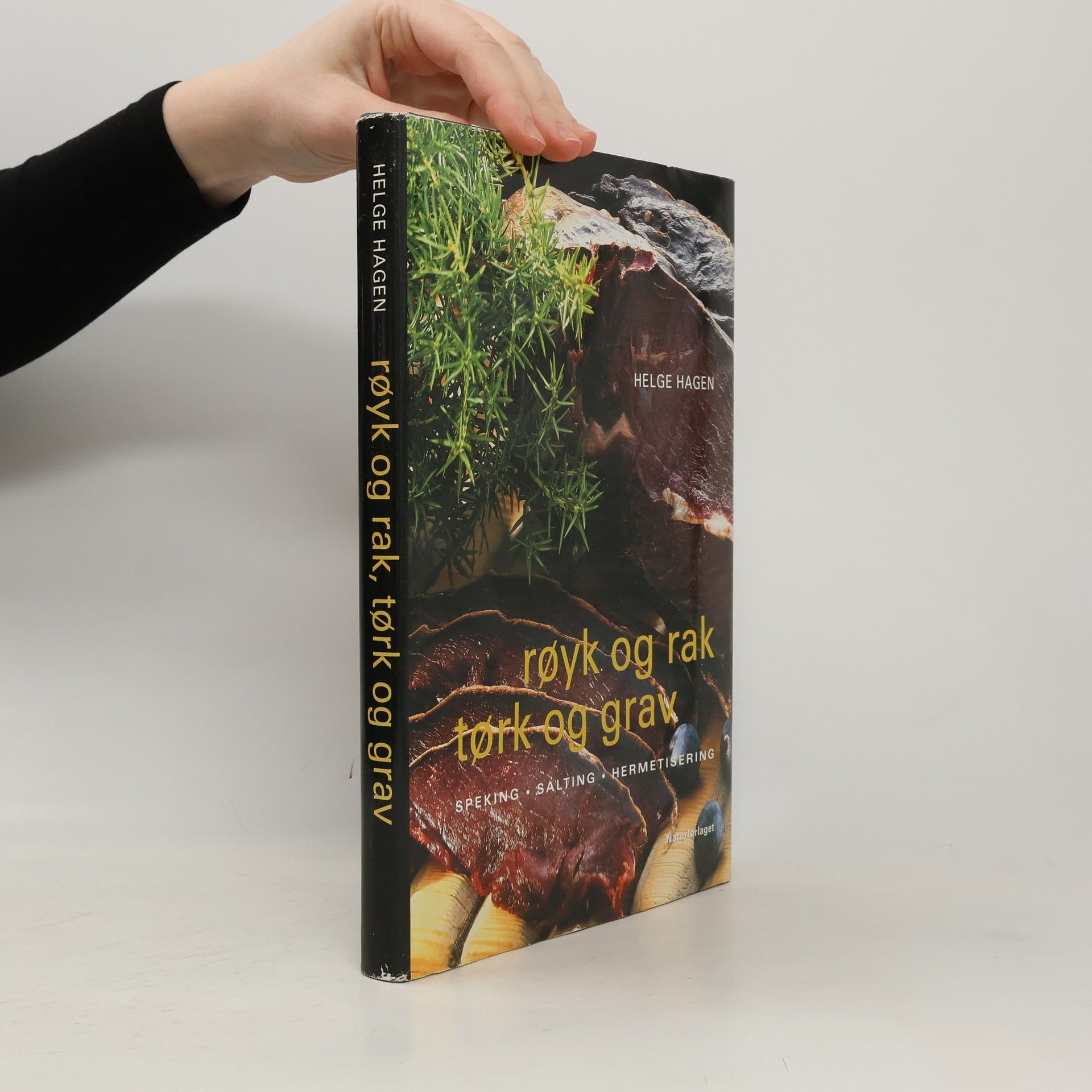 Helge Hagen Røyk og rak tørk og grav