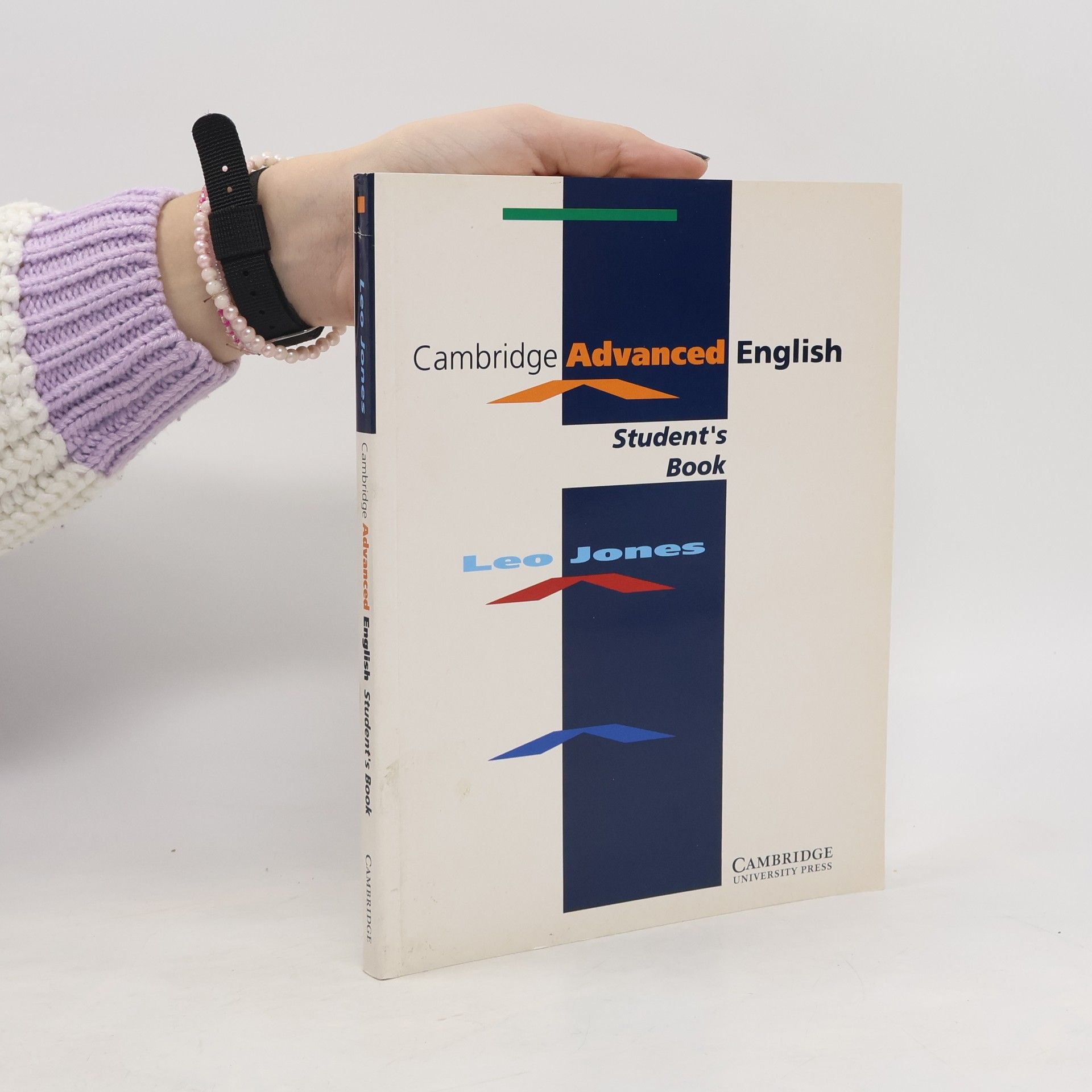 Leo Jones Cambridge advanced English : student's book