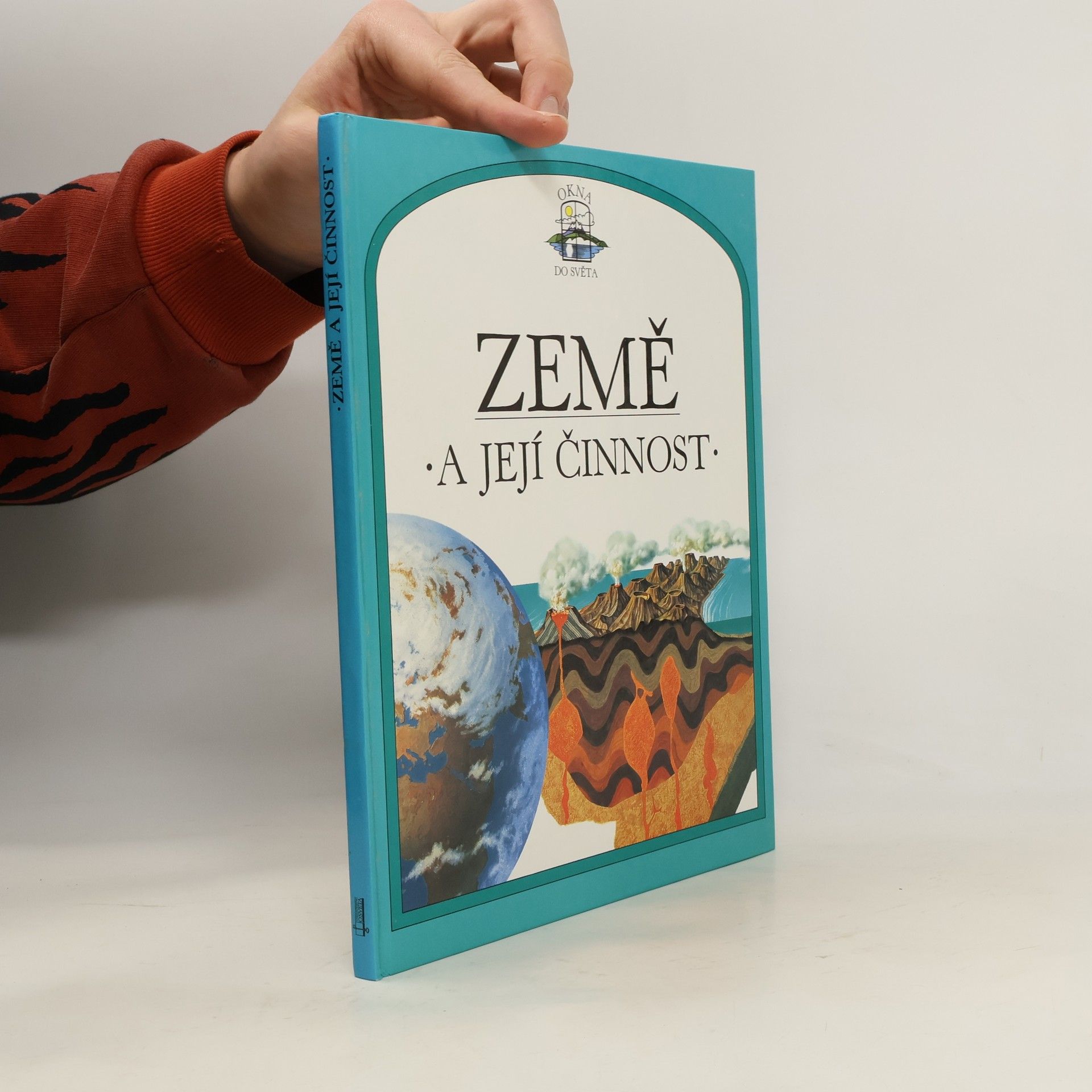 Země a její činnost