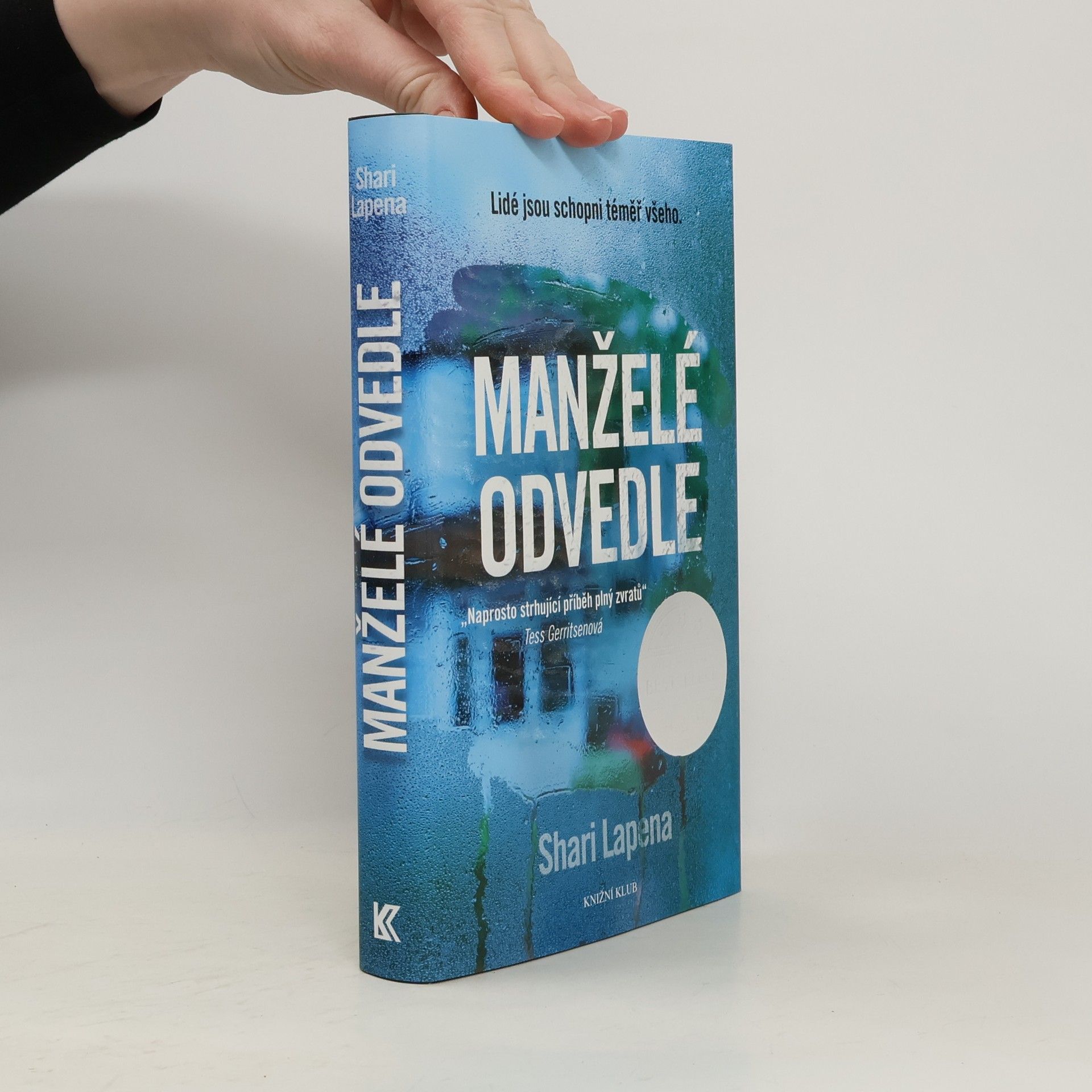 Shari Lapena Manželé odvedle