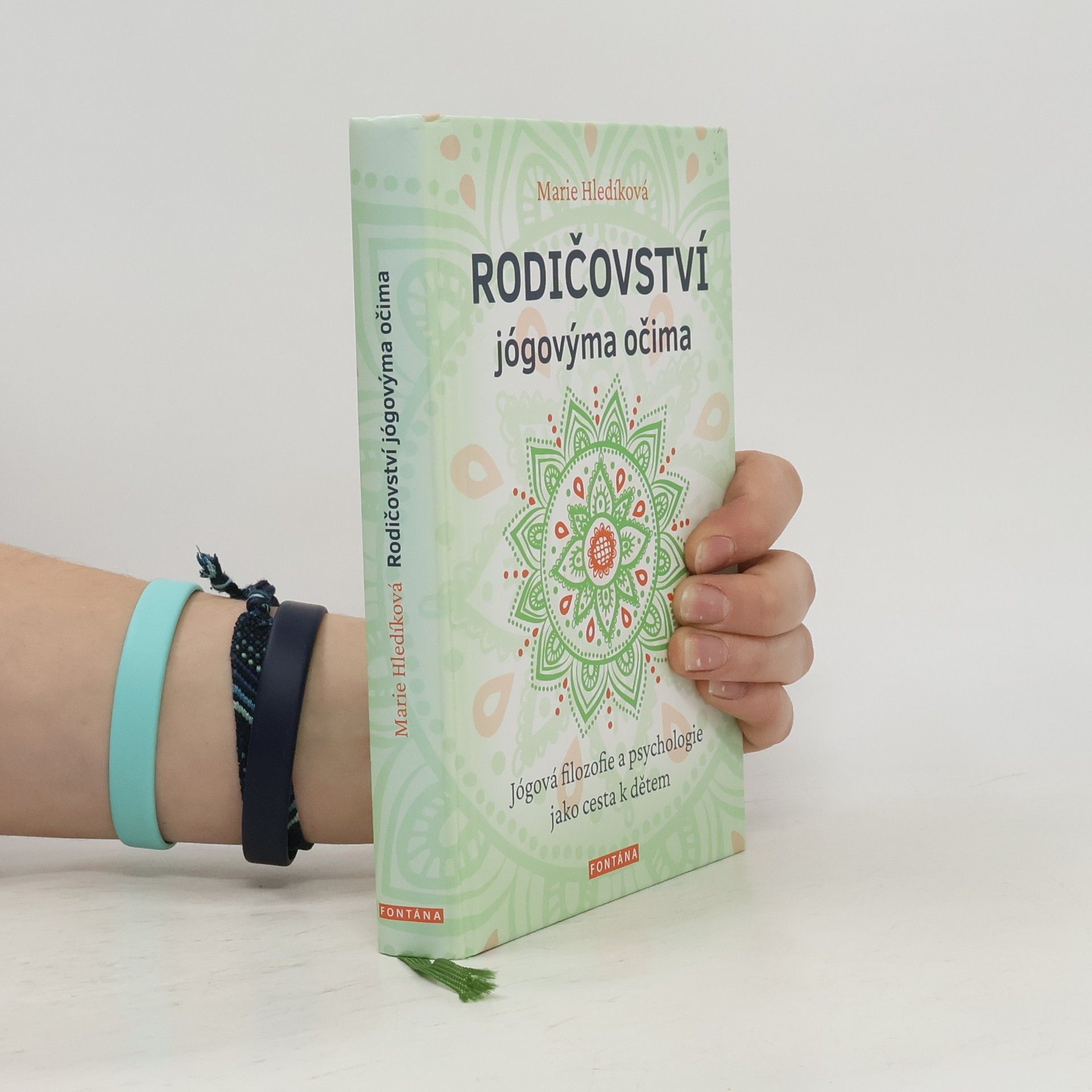 Rodičovství jógovýma očima: Jógová filozofie a psychologie jako cesta k dětem