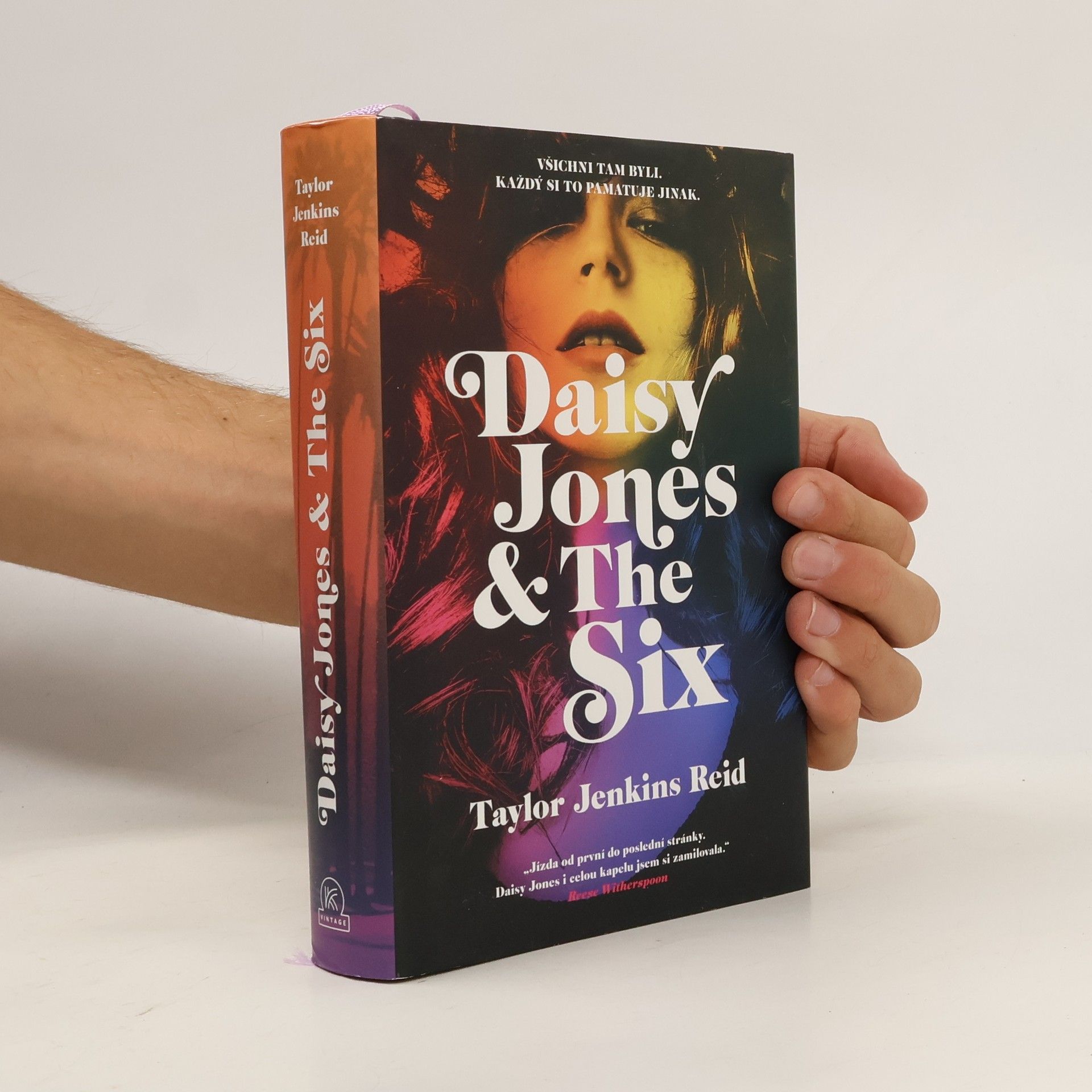 Taylor Jenkins Reid Daisy Jones & The Six