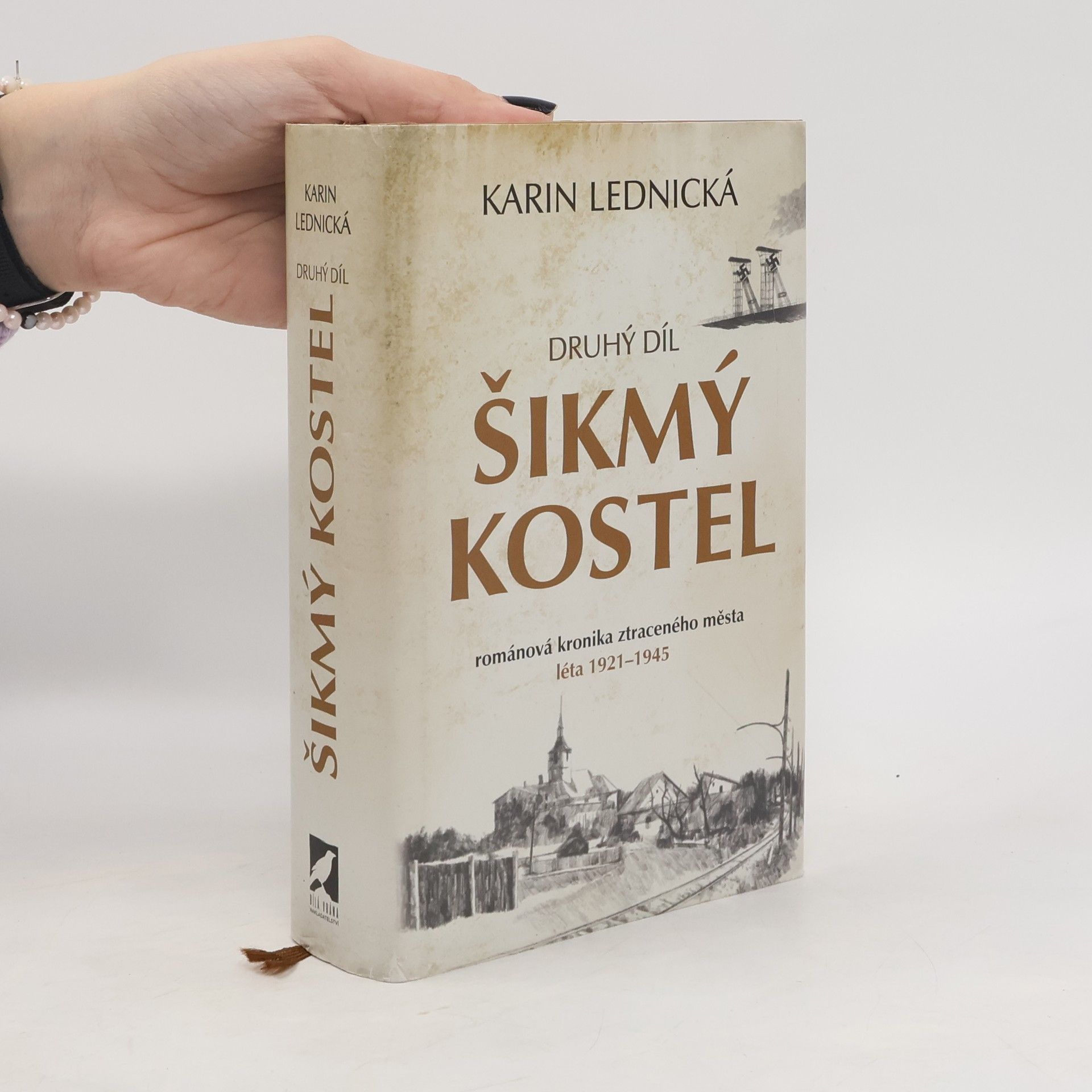 Karin Lednická Šikmý kostel 2