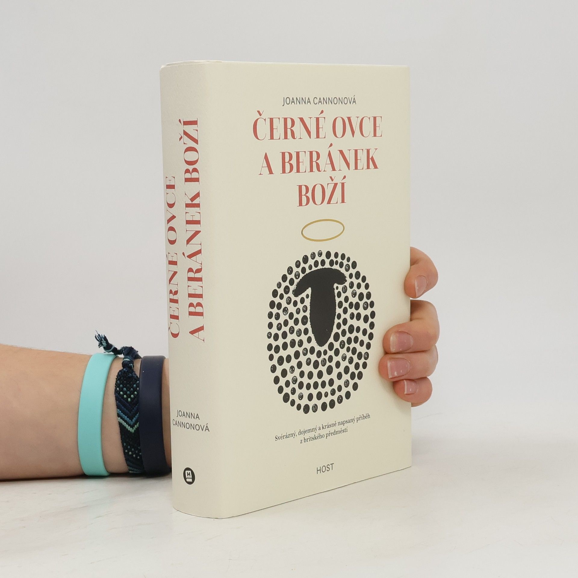 Joanna Cannon Černé ovce a beránek Boží