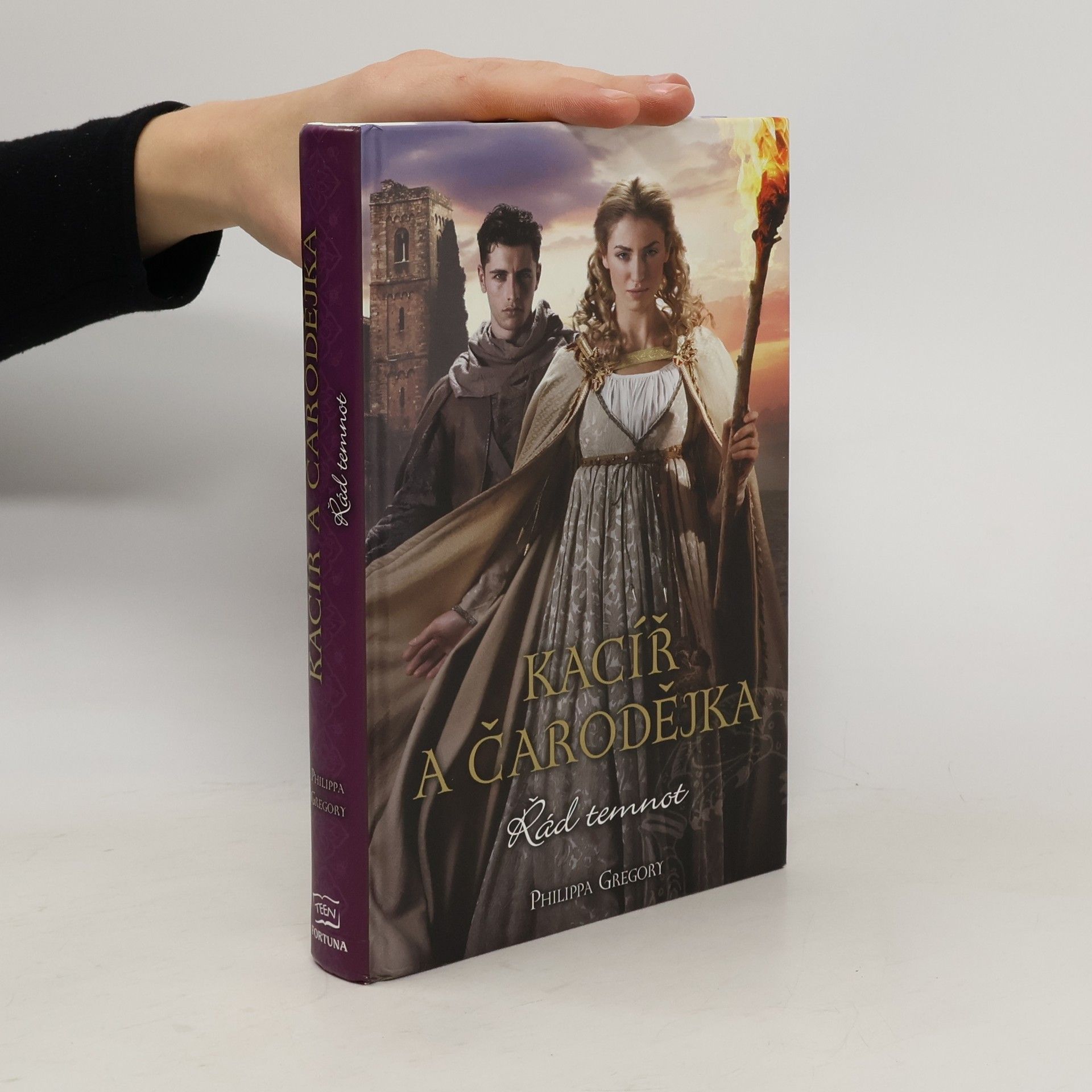 Philippa Gregory Řád temnot. Kacíř a čarodějka