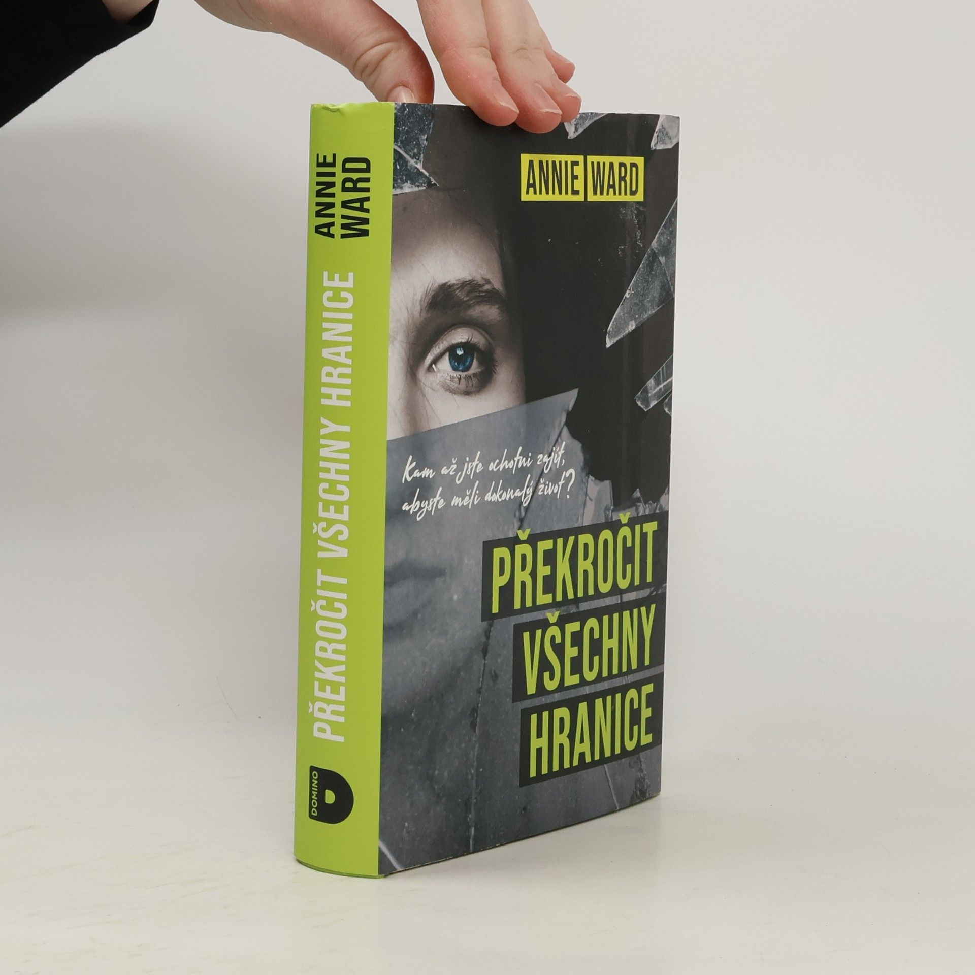 Annie Nigh Ward Překročit všechny hranice
