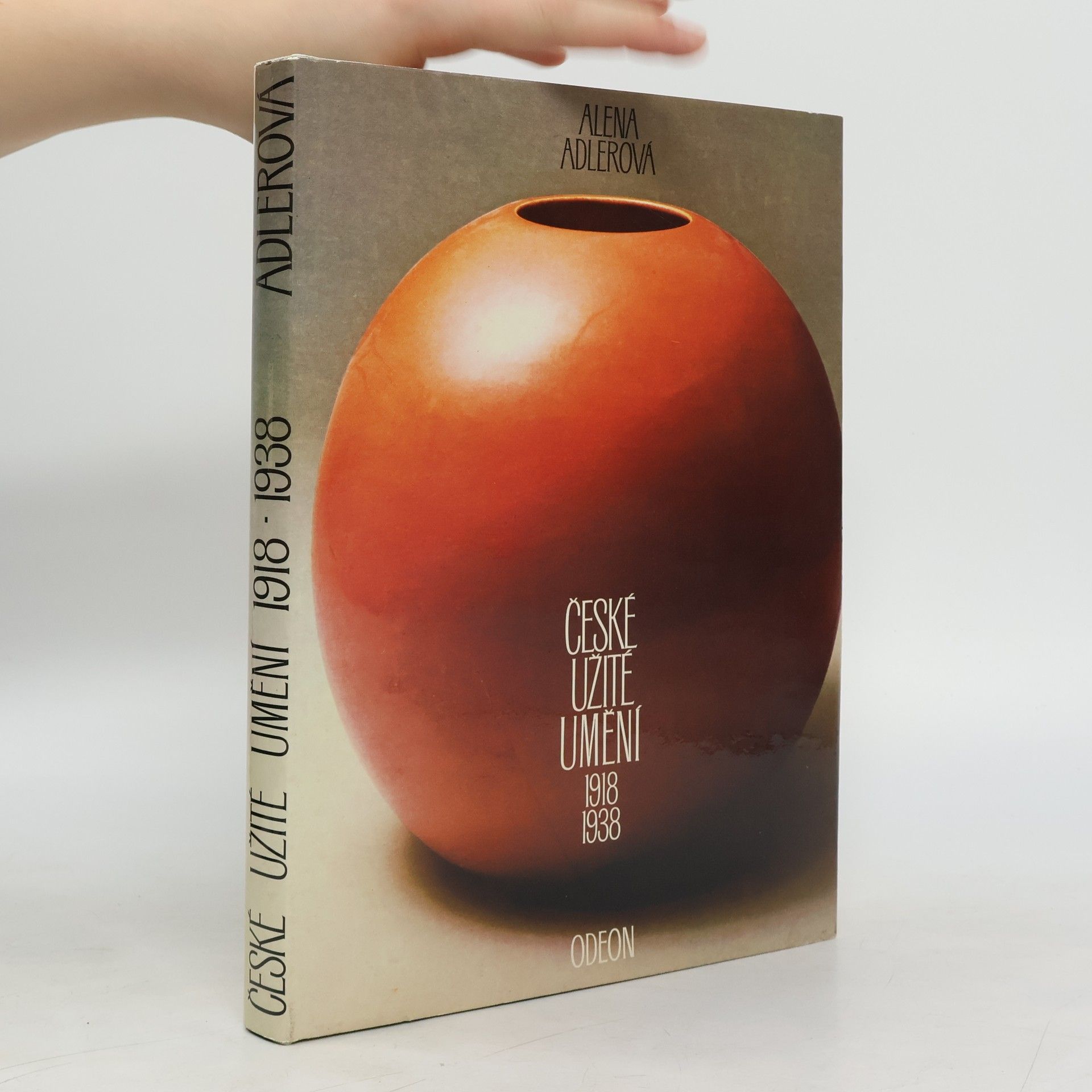 Collectif d'auteurs České užité umění 1918-1938