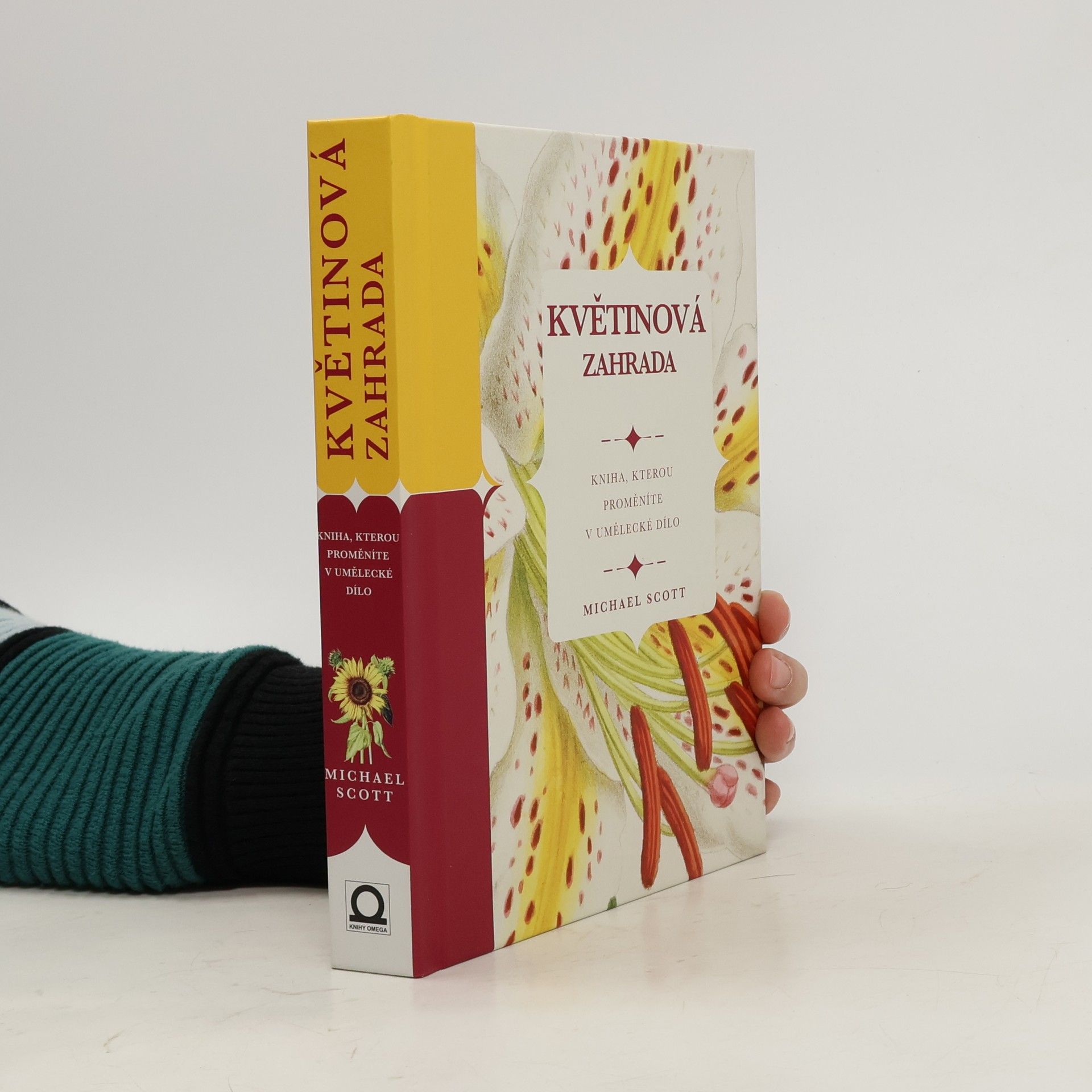 Michael Scott Květinová zahrada : kniha, kterou proměníte v umělecké dílo