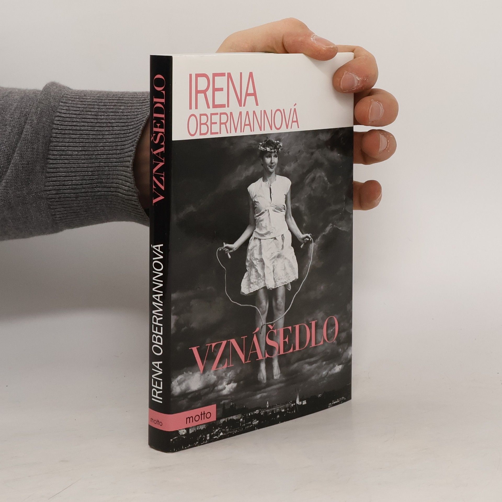 Irena Obermannová Vznášedlo