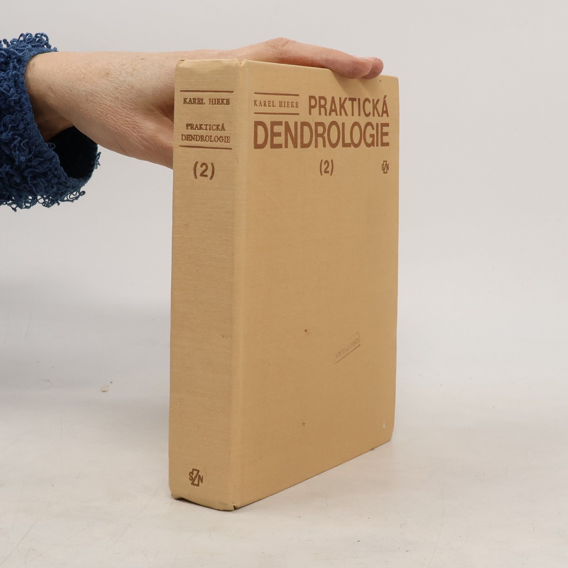Karel Hieke Praktická dendrologie 2