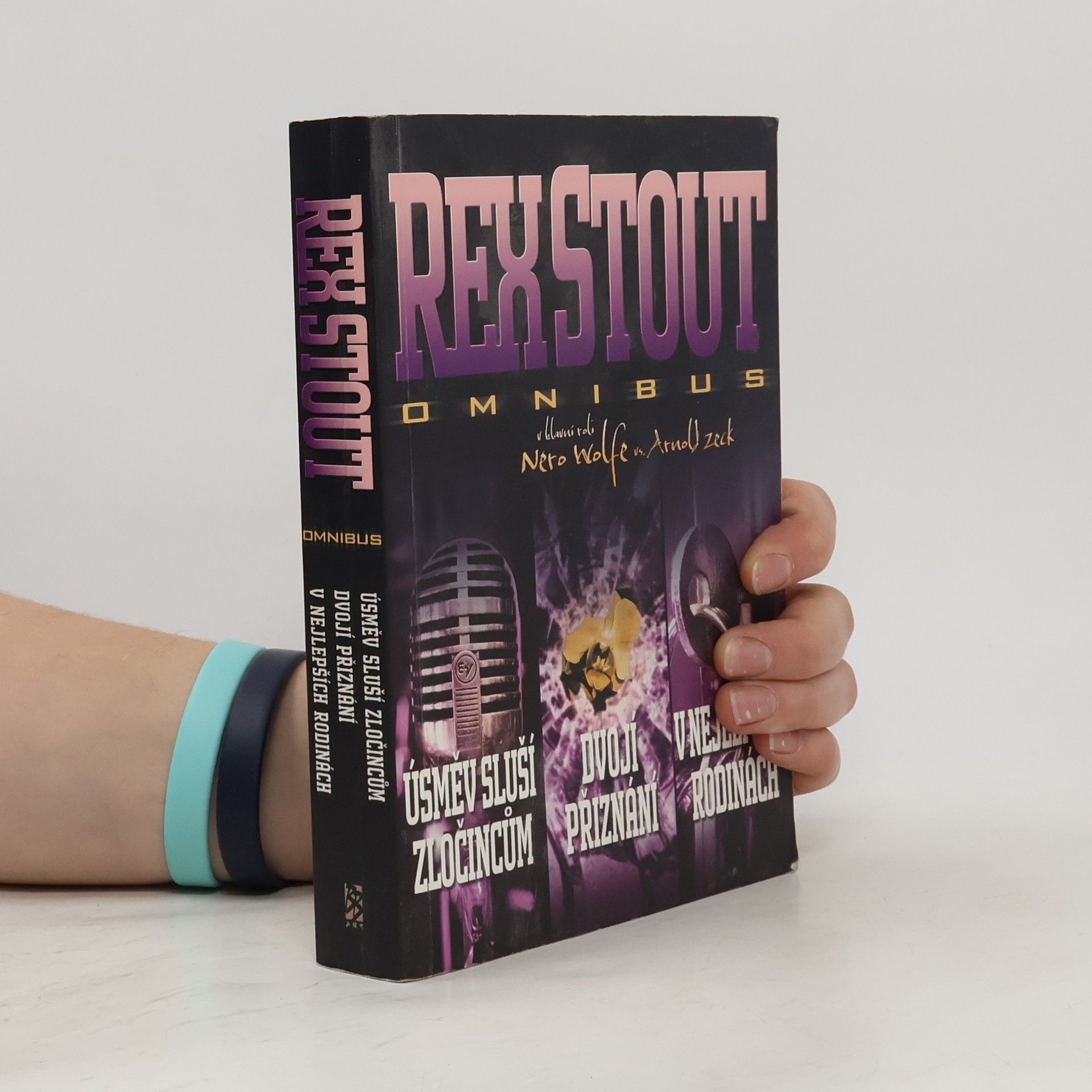 Rex Stout Rex Stout omnibus: Úsměv sluší zločincům. Dvojí přiznání. V nejlepších rodinách