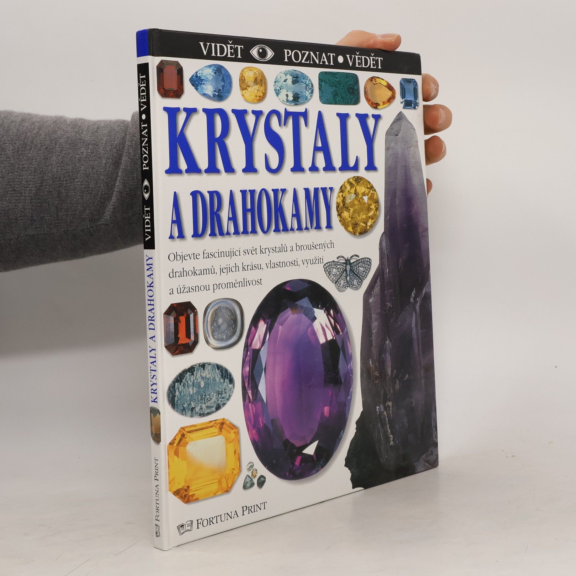 Robert F. Symes Krystaly a drahokamy
