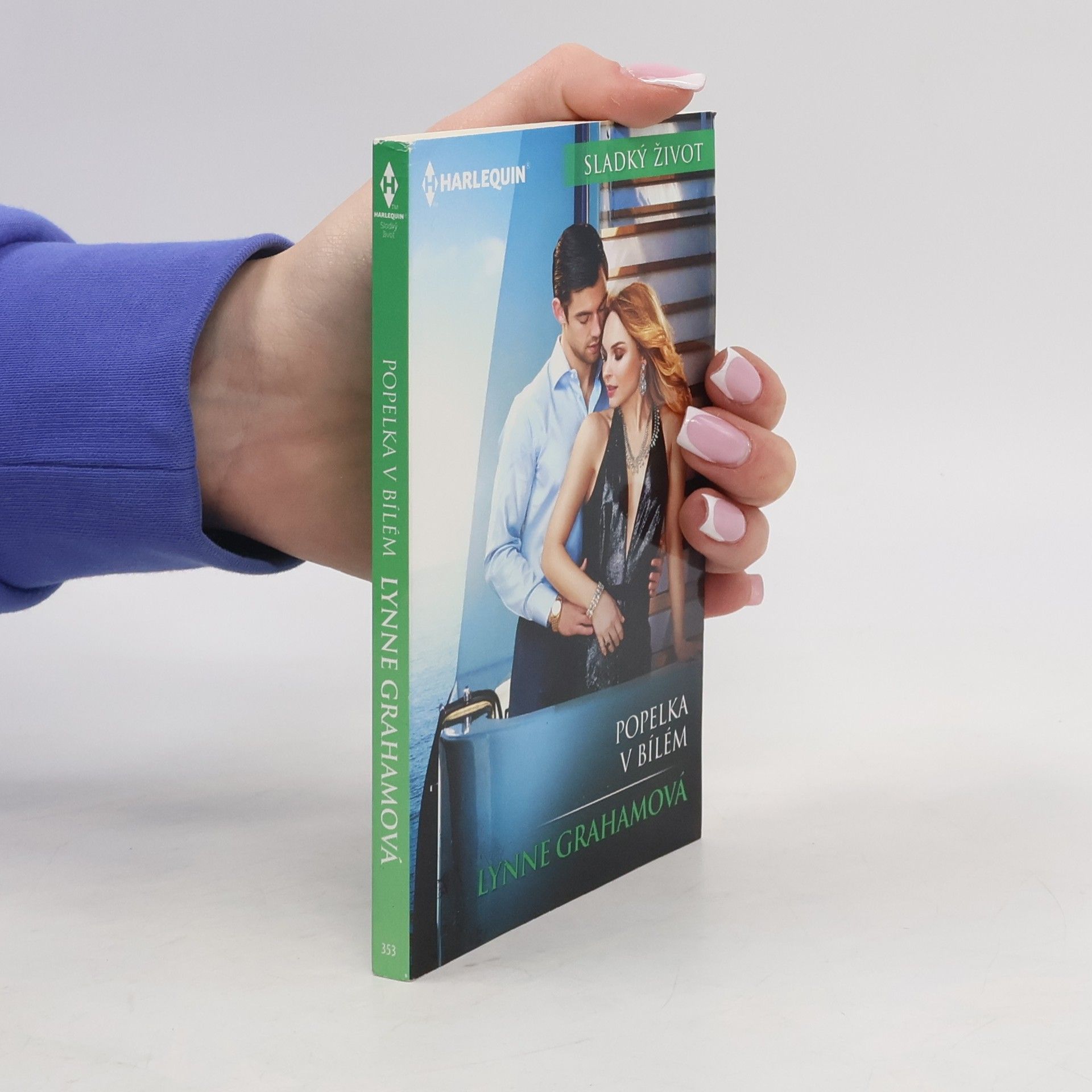 Lynne Graham Popelka v bílém