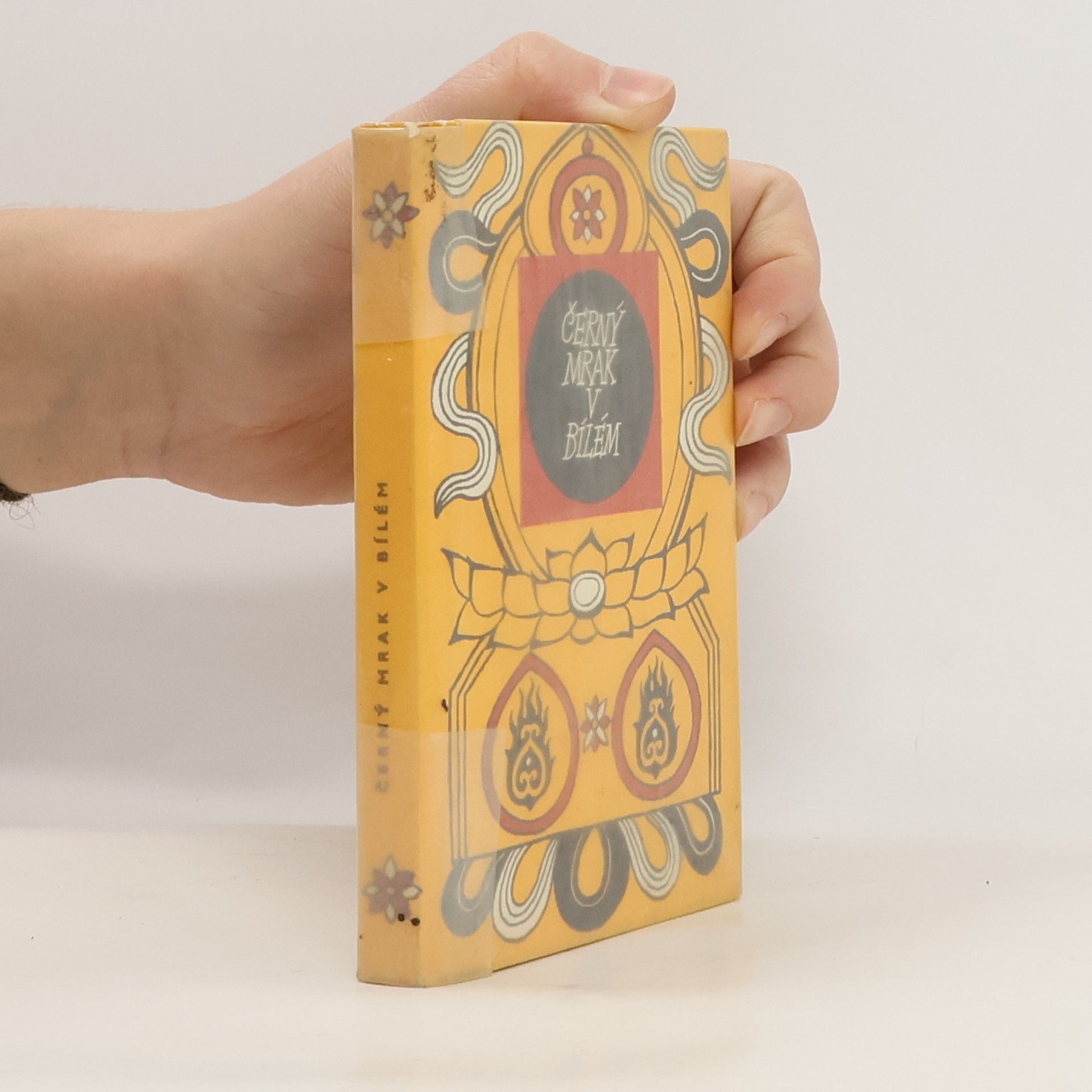 Josef Kolmaš Černý mrak v bílém. Tibetská lidová poezie