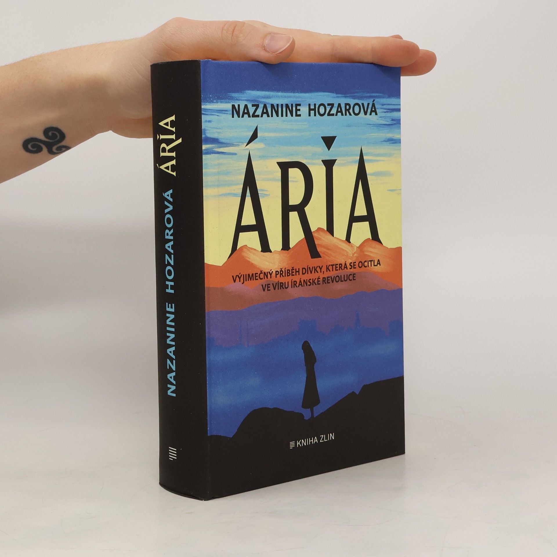 Nazanine Hozar Ária