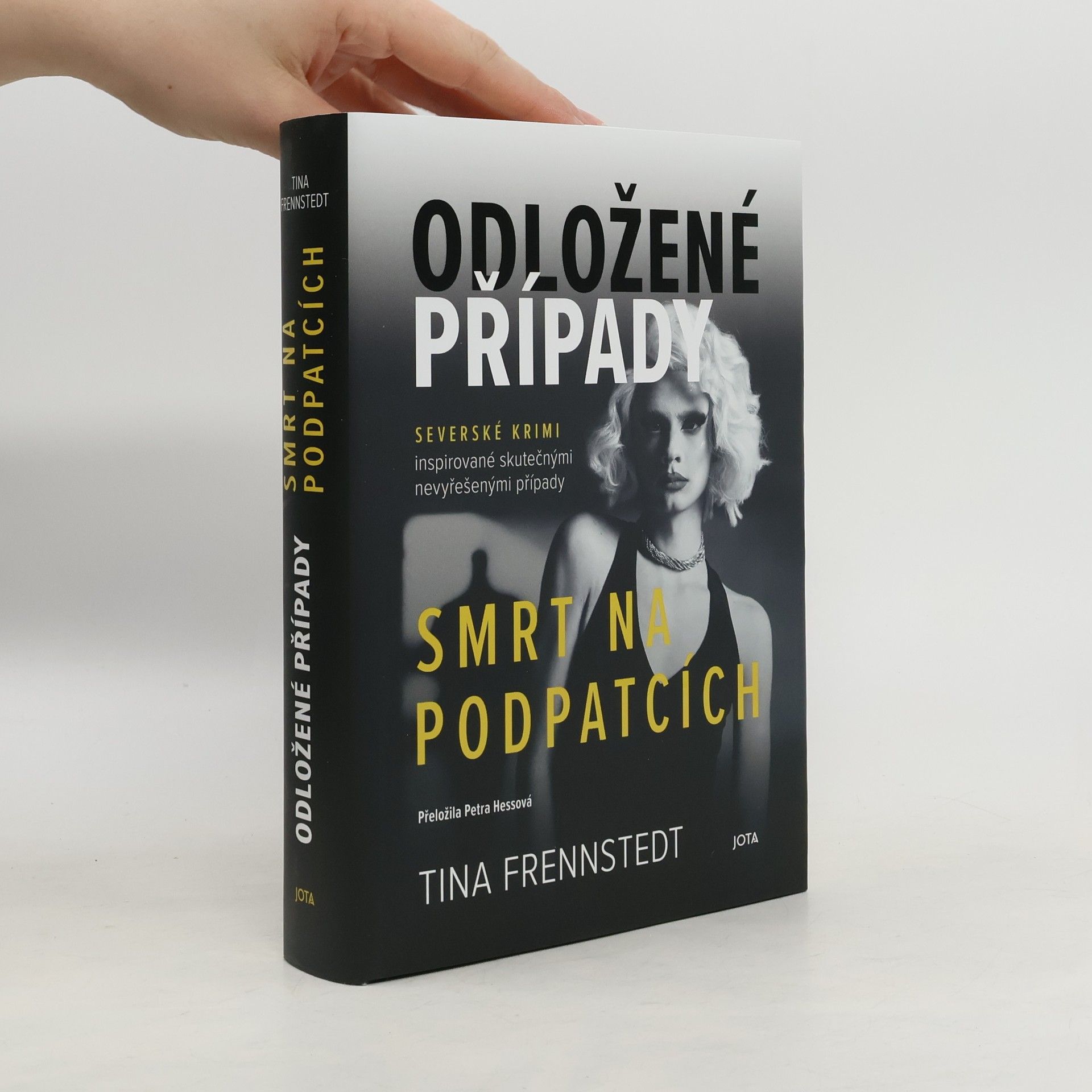 Tina Frennstedt Odložené případy. Smrt na podpatcích