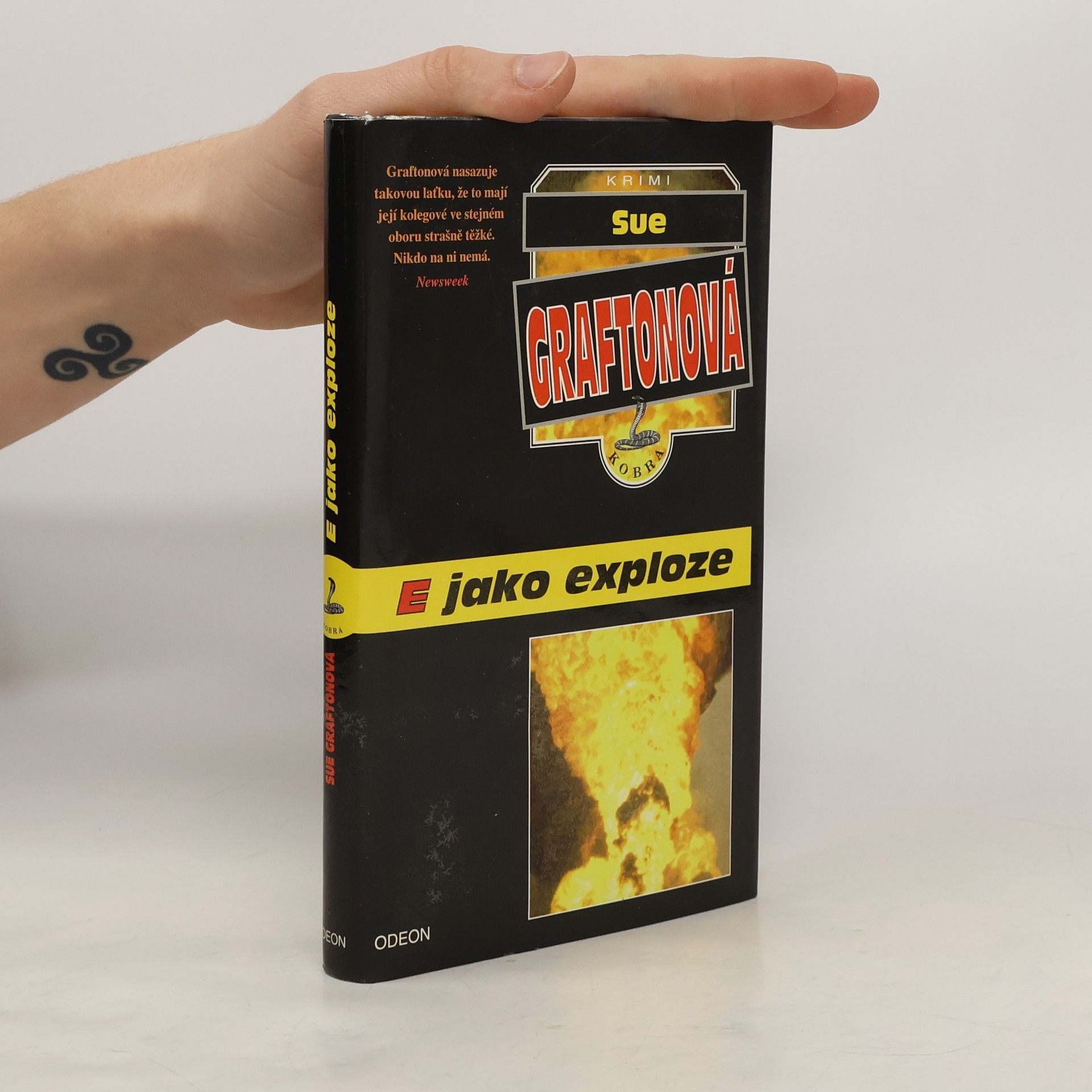 Sue Grafton E jako exploze