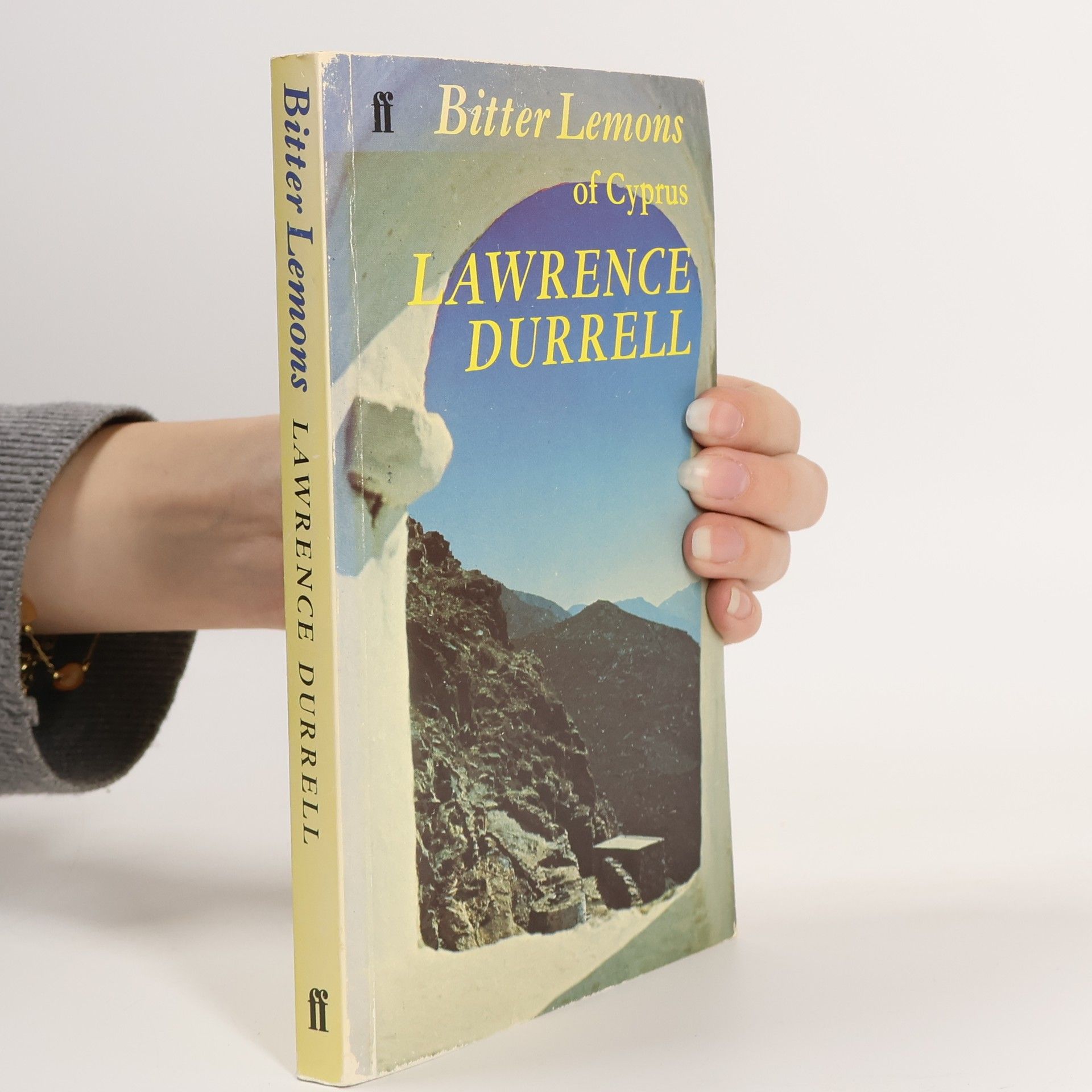 Lawrence Durrell Bitter Lemons of Cyprus