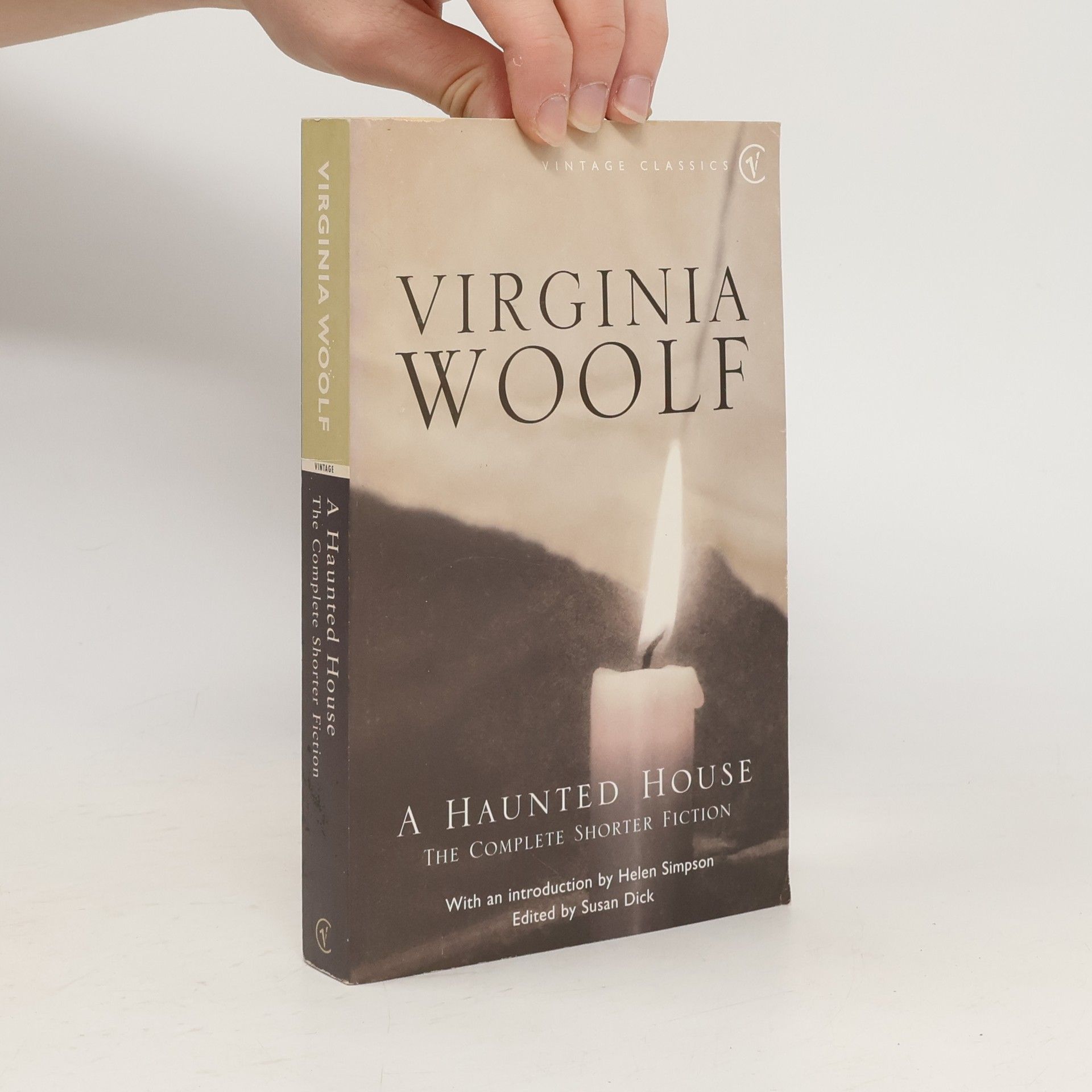 Virginia Woolf A Haunted House