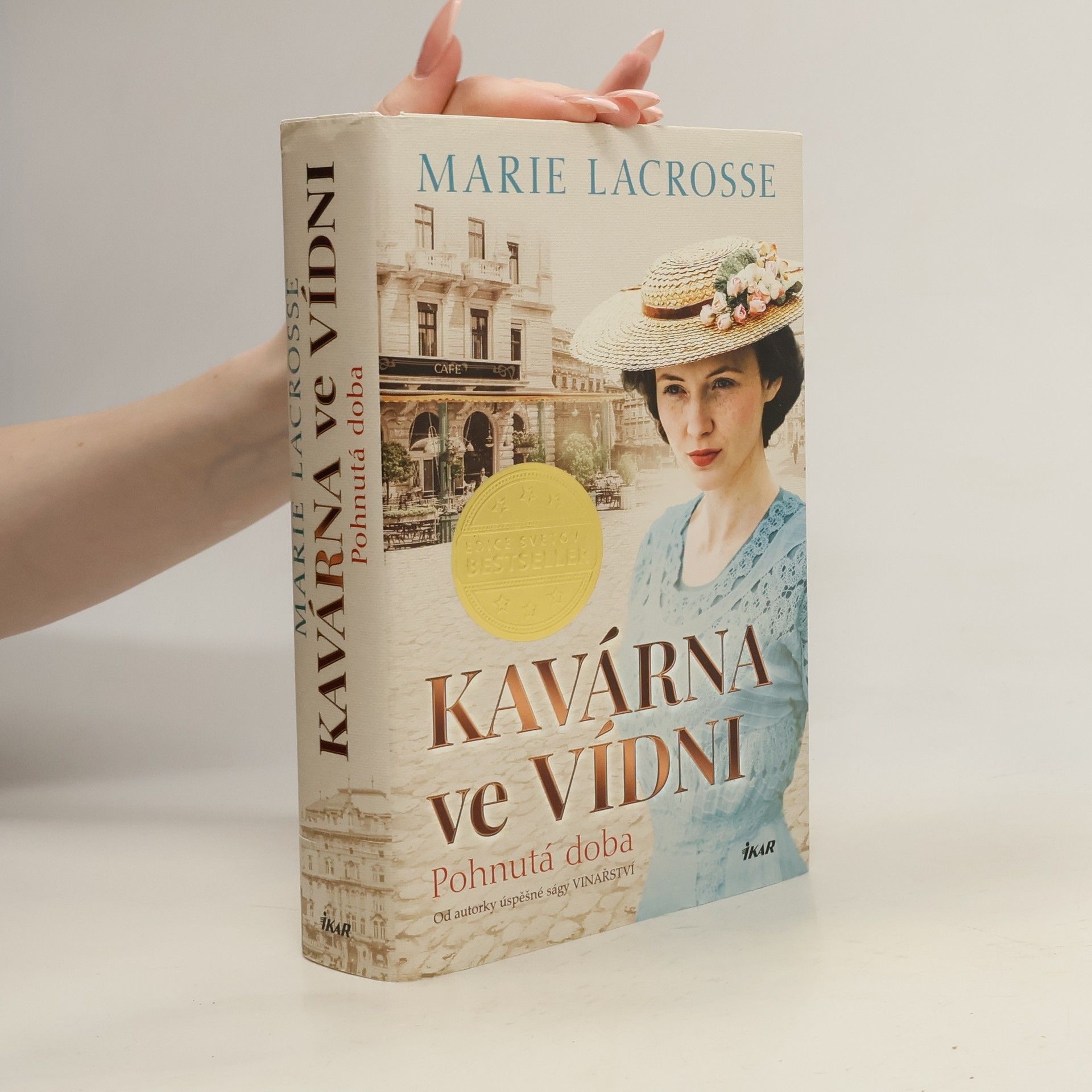 Marie Lacrosse Kavárna ve Vídni. Pohnutá doba