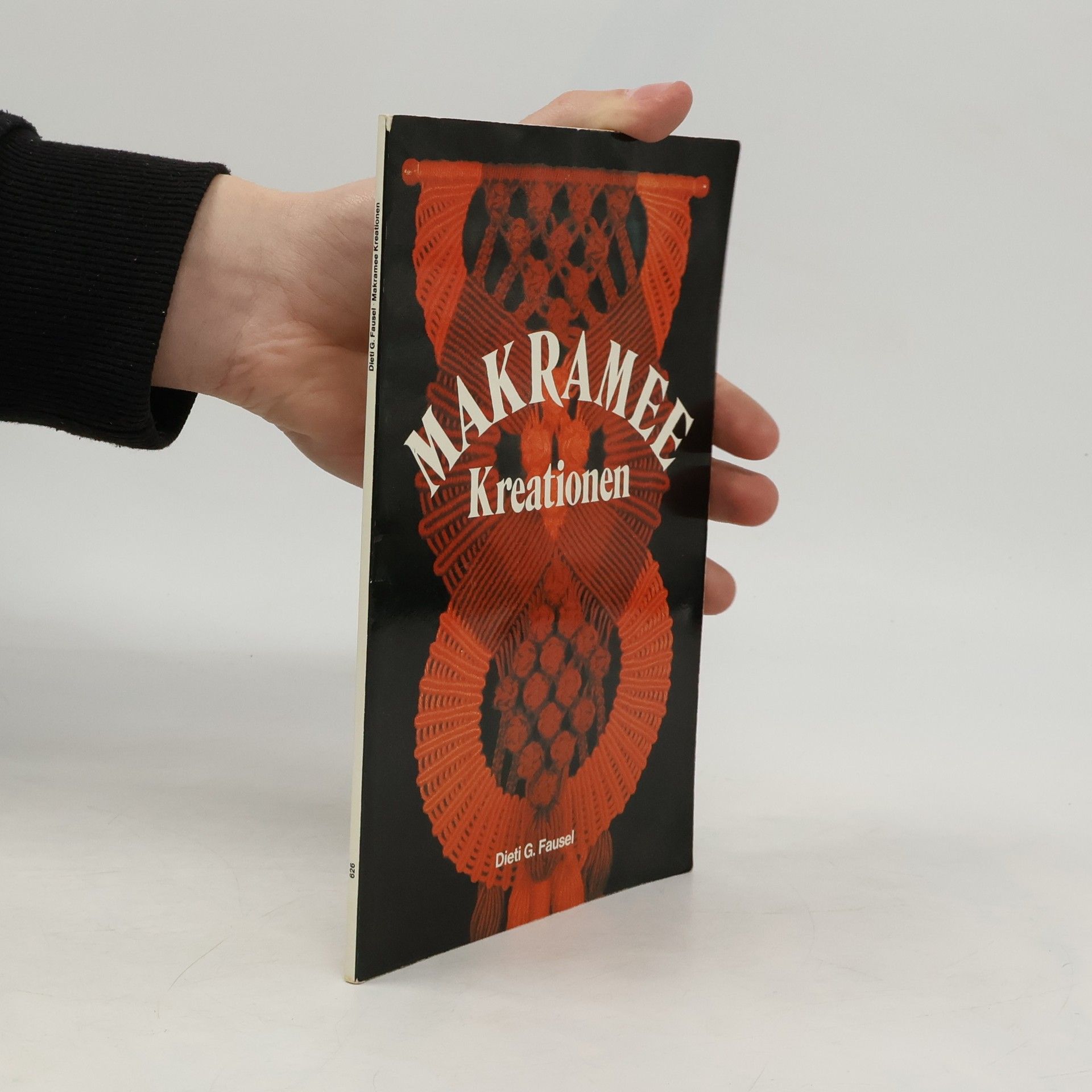 Dieti G. Fausel Makramee-Kreationen