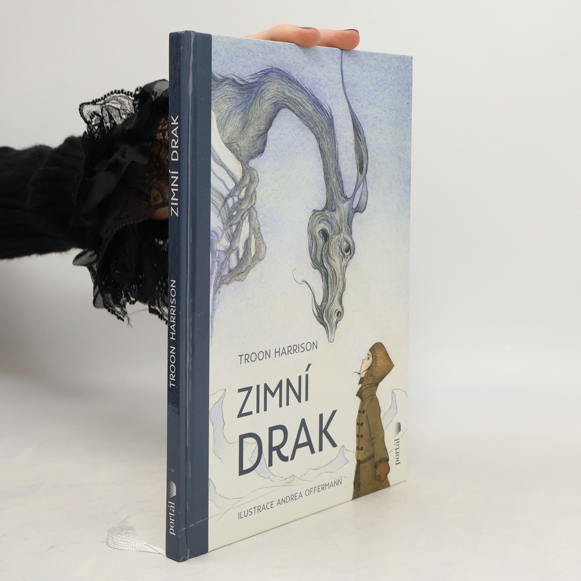 Viola Somogyi Zimní drak