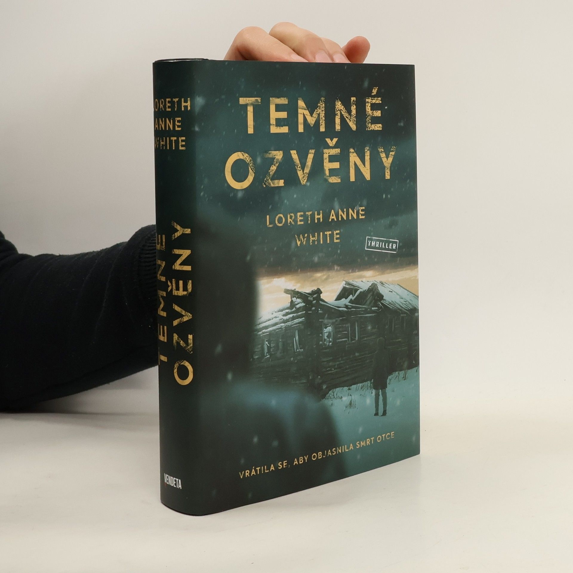 Loreth Anne White Temné ozvěny