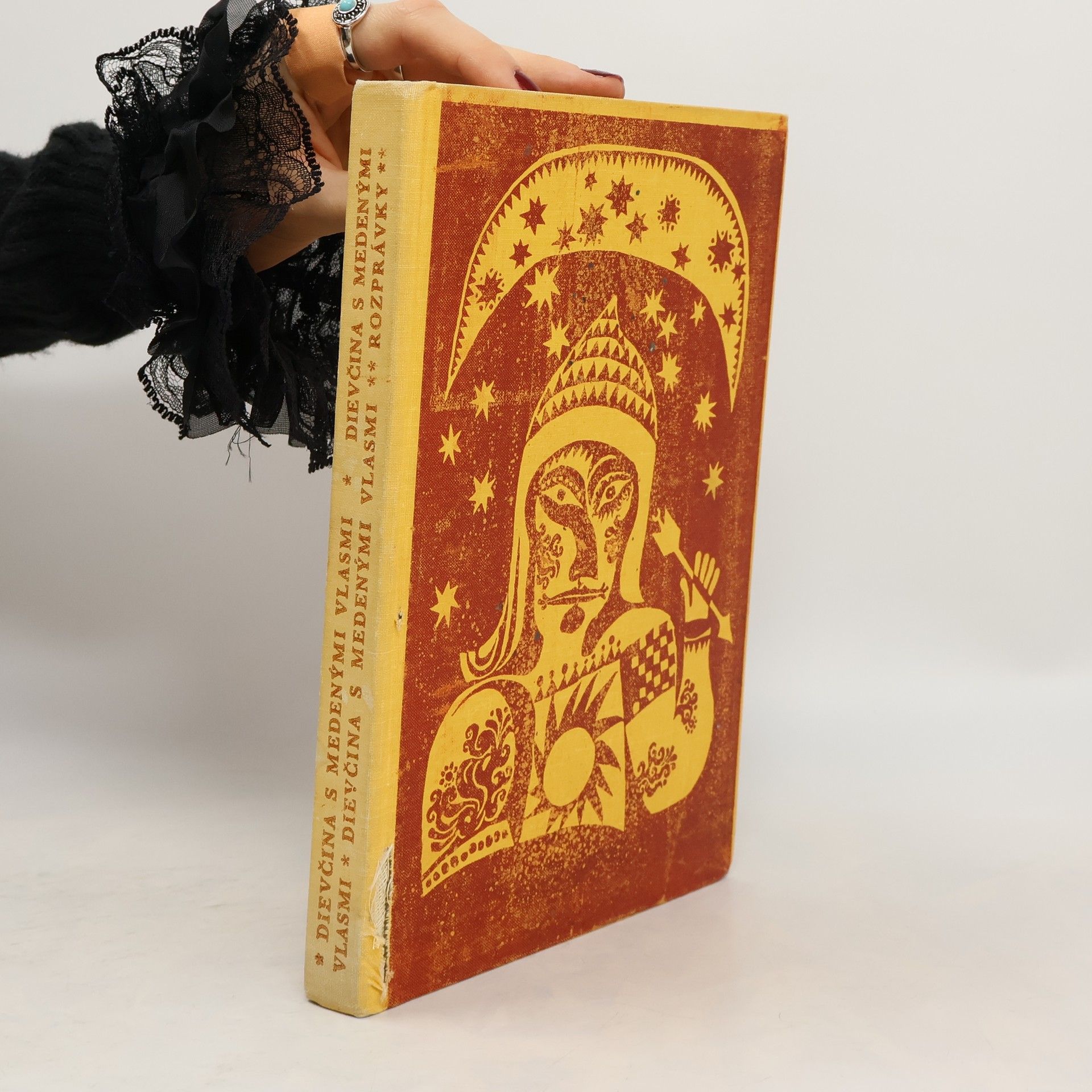 Collectif d'auteurs Dievčina s medenými vlasmi