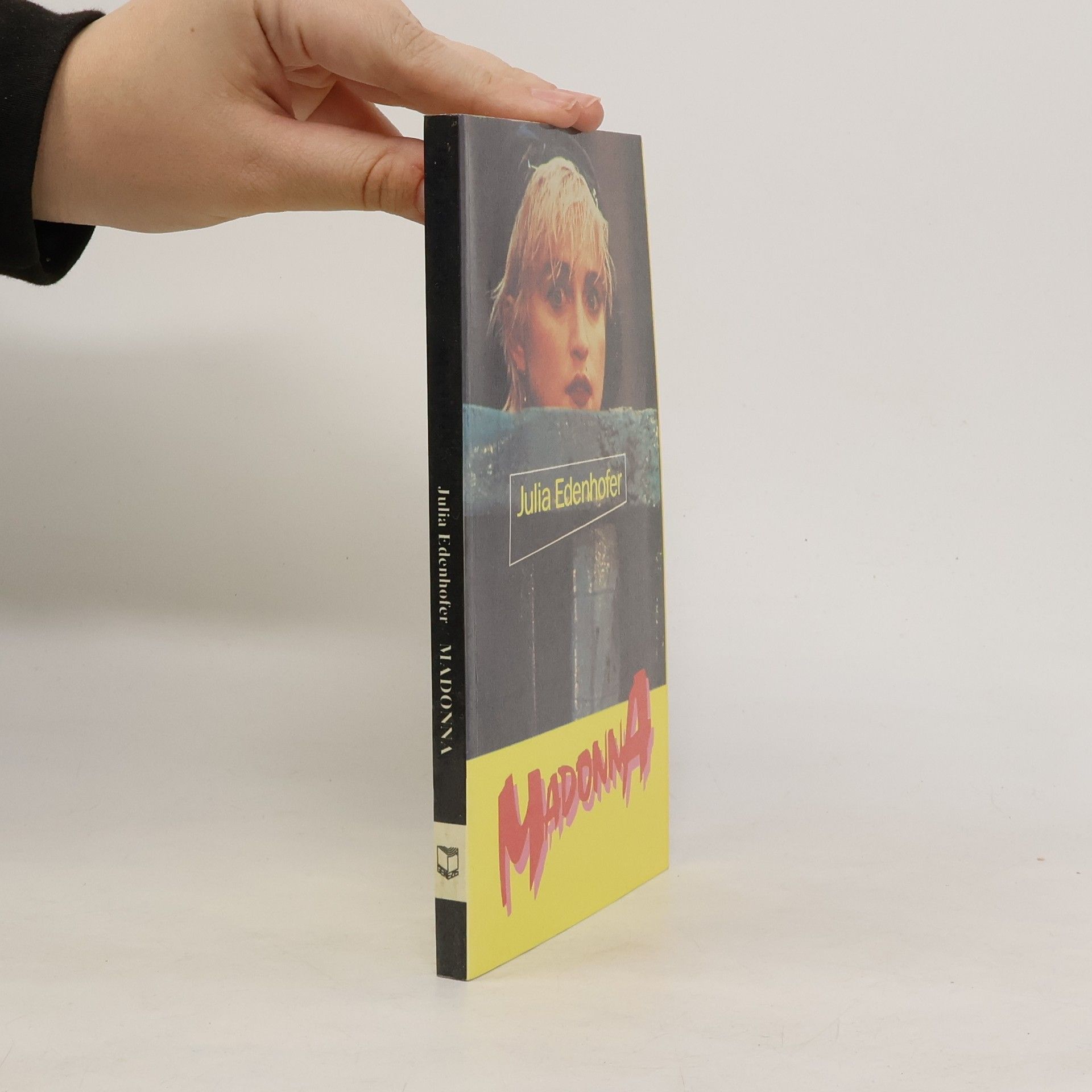 Julia Edenhofer Madonna