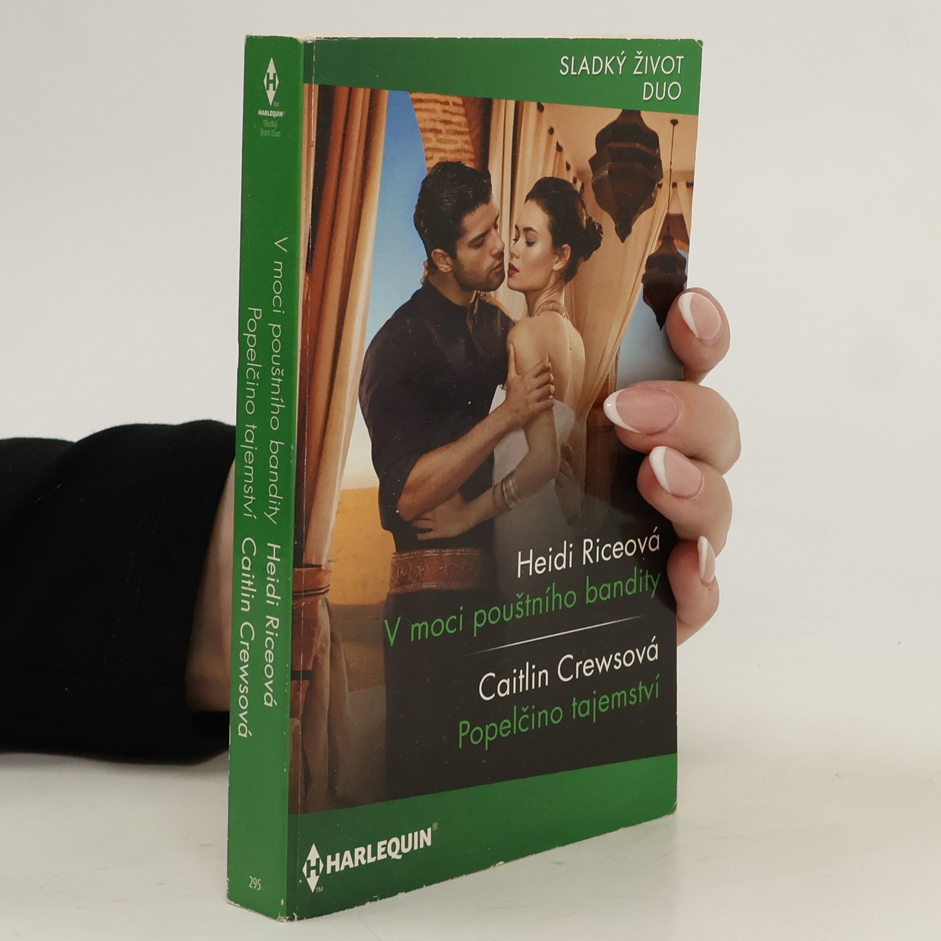 Caitlin Crews V moci pouštního bandity / Popelčino tajemství