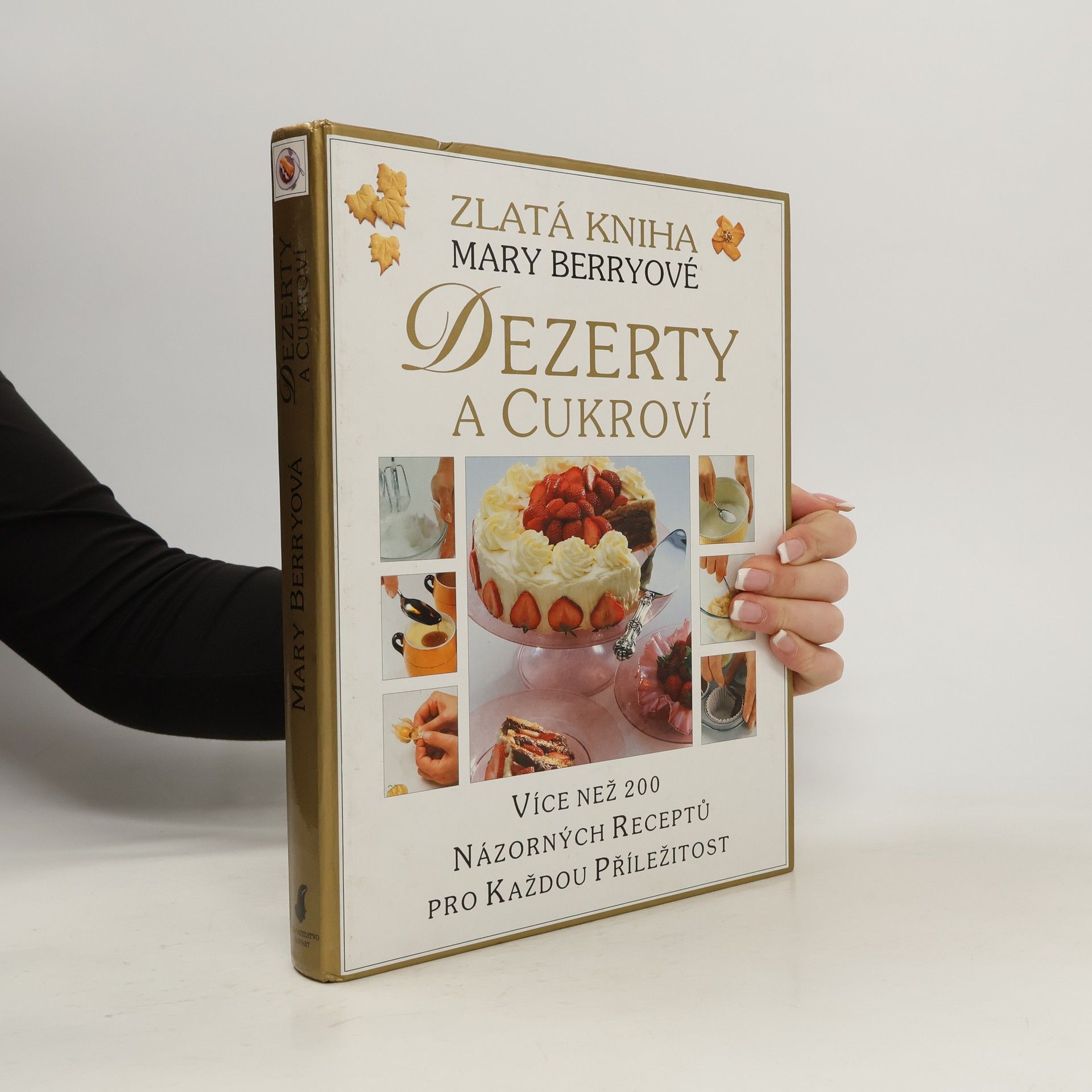 Mary Berry Dezerty a cukroví