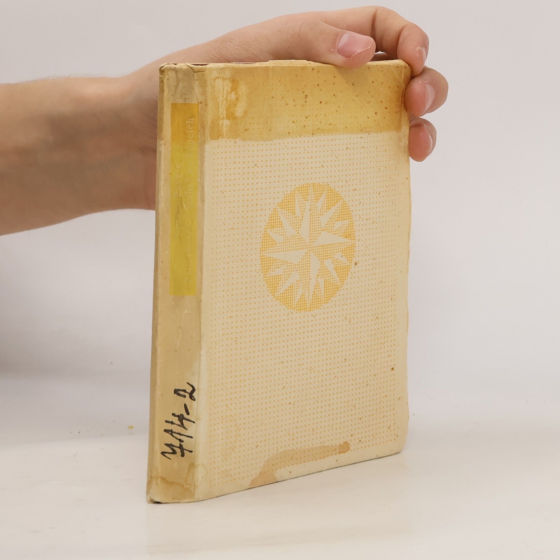 Cesare Pavese Přítelkyně. Ďábel na kopcích