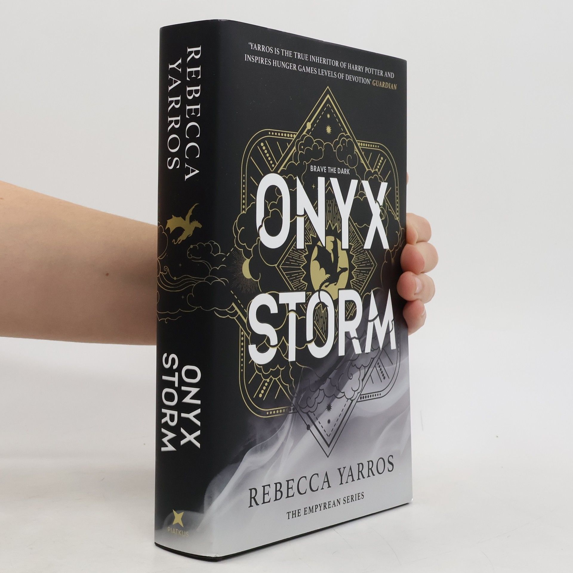 Rebecca Yarros Onyx Storm