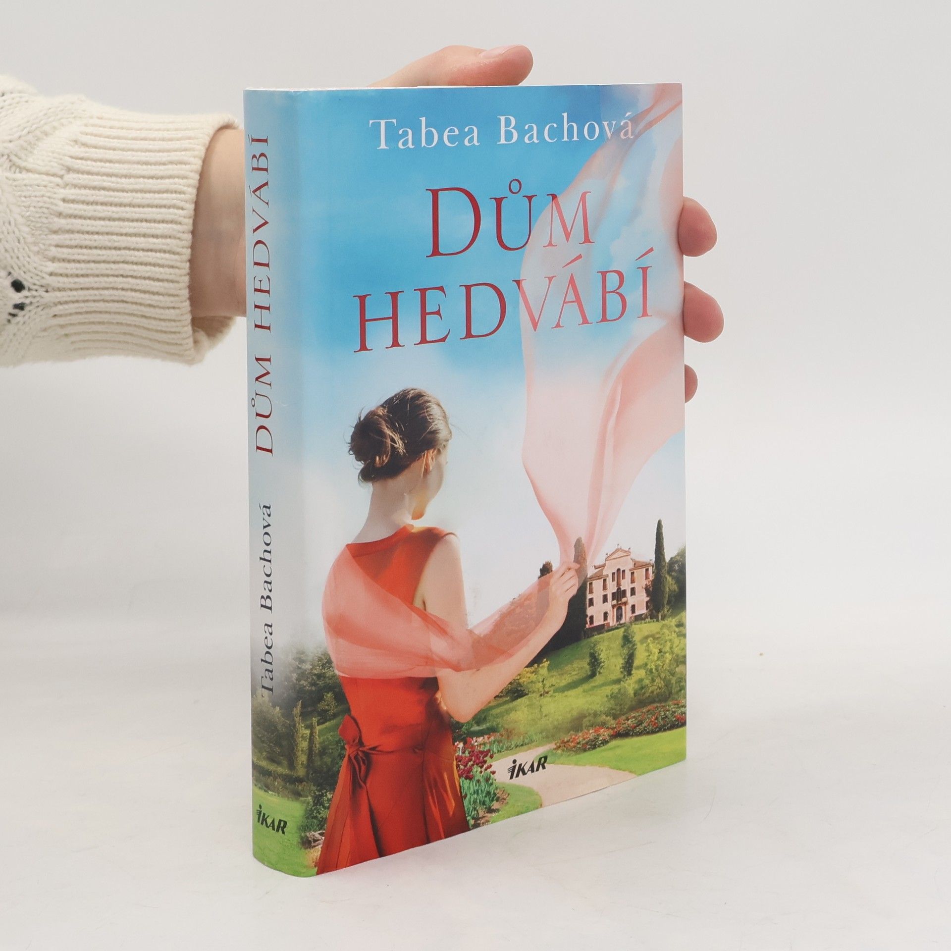 Tabea Bach Dům hedvábí