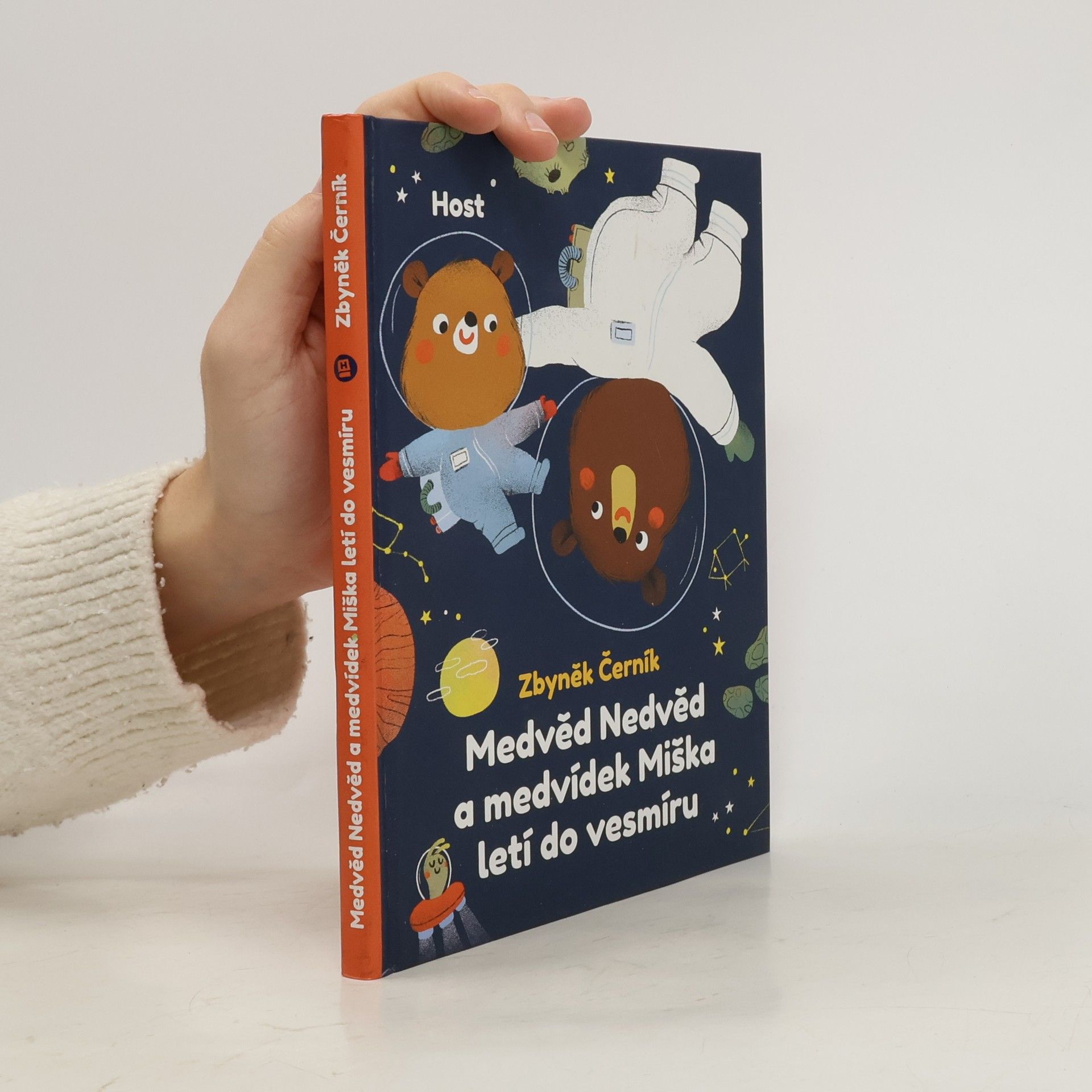 Medvěd Nedvěd a medvídek Miška letí do vesmíru