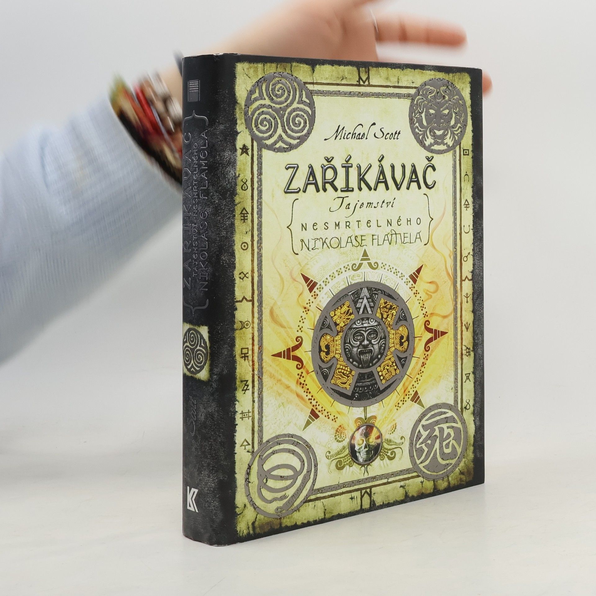 Michael Scott Zaříkávač. Tajemství nesmrtelného Nikolase Flamela. Díl 4.