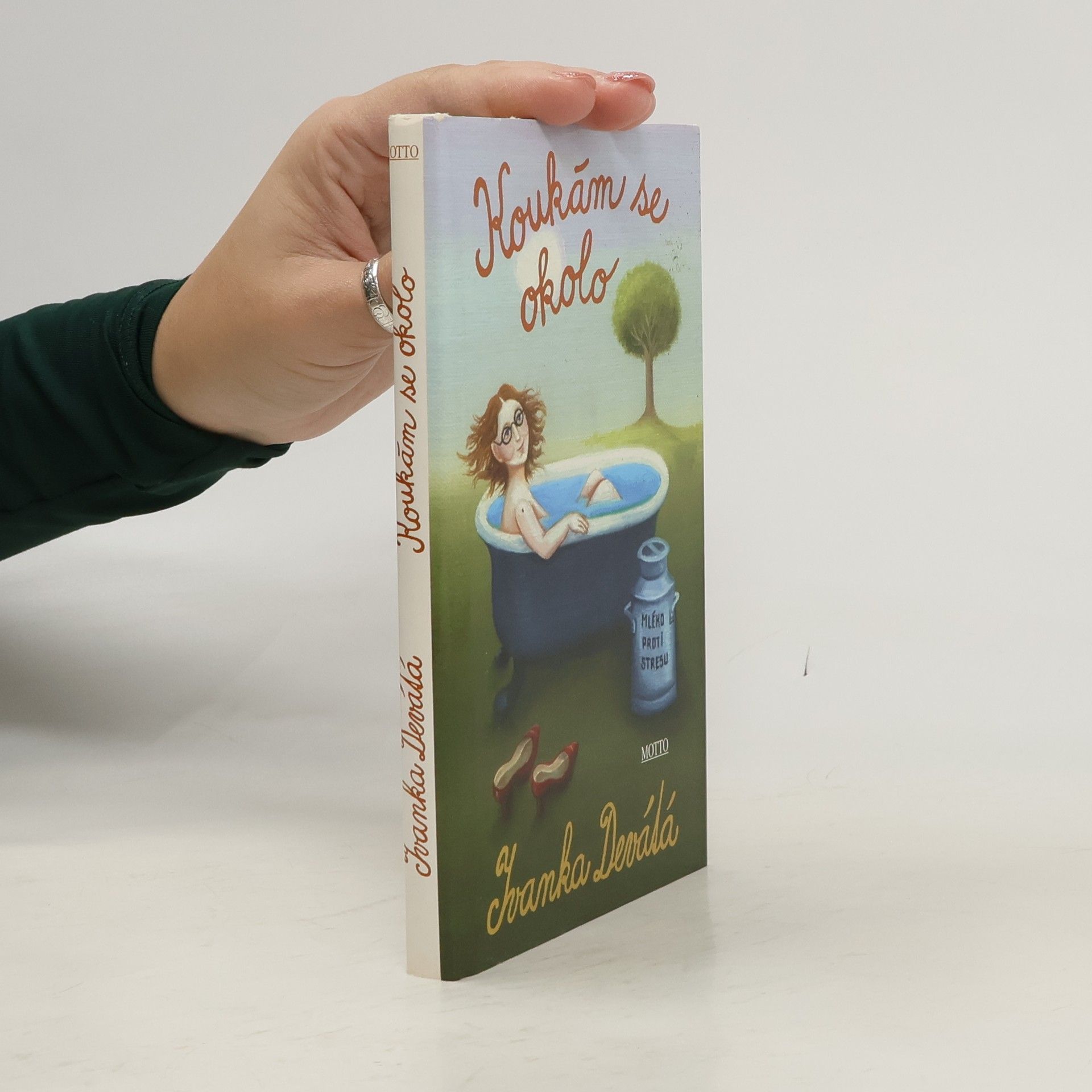 Ivanka Devátá Koukám se okolo