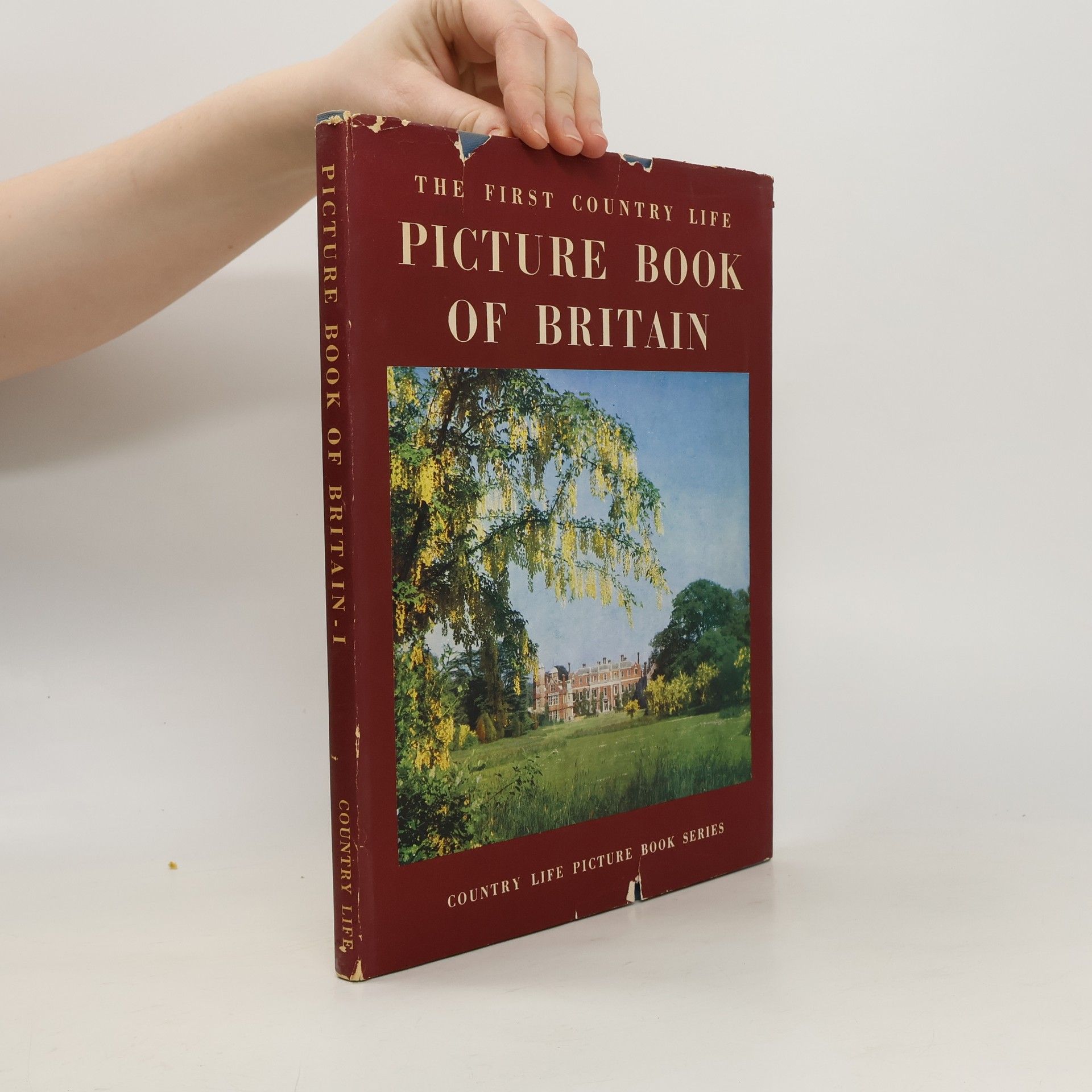 Auteurscollectief The First Country Life Picture Book of Britain